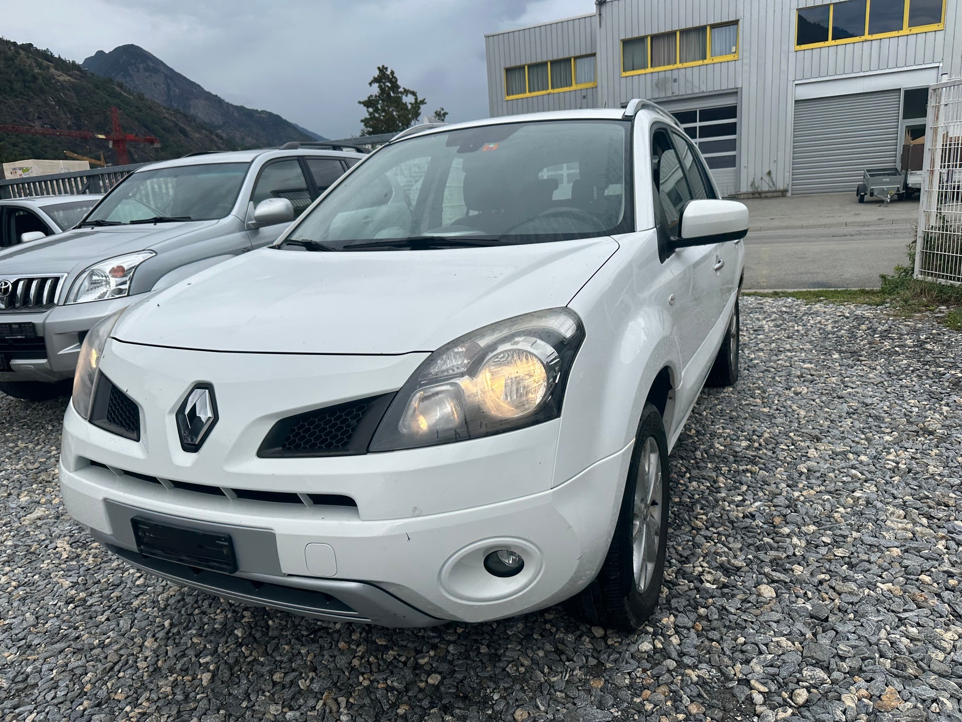 RENAULT Koleos 2.5 Expression 4x4-image-11