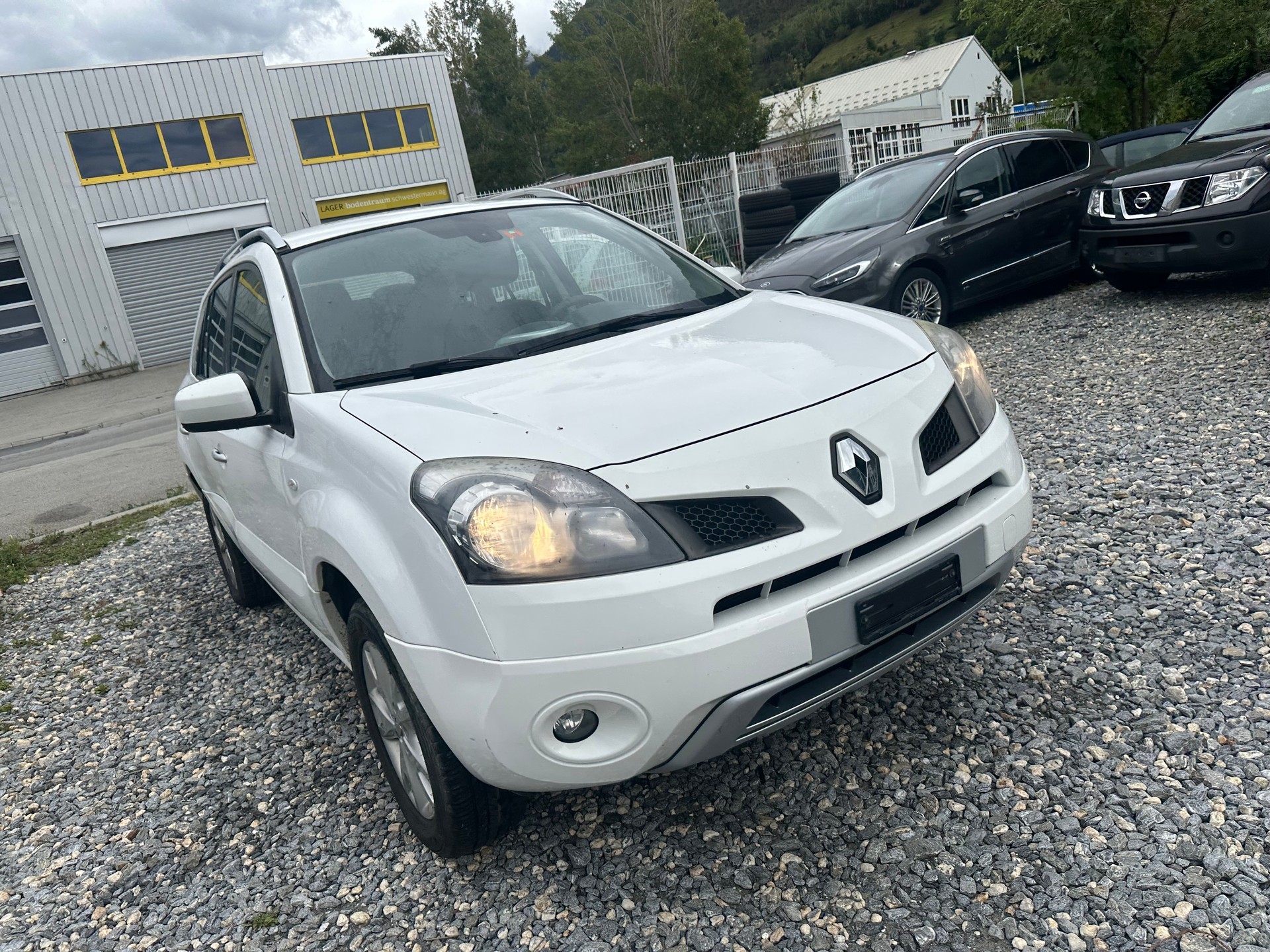 RENAULT Koleos 2.5 Expression 4x4-image-9