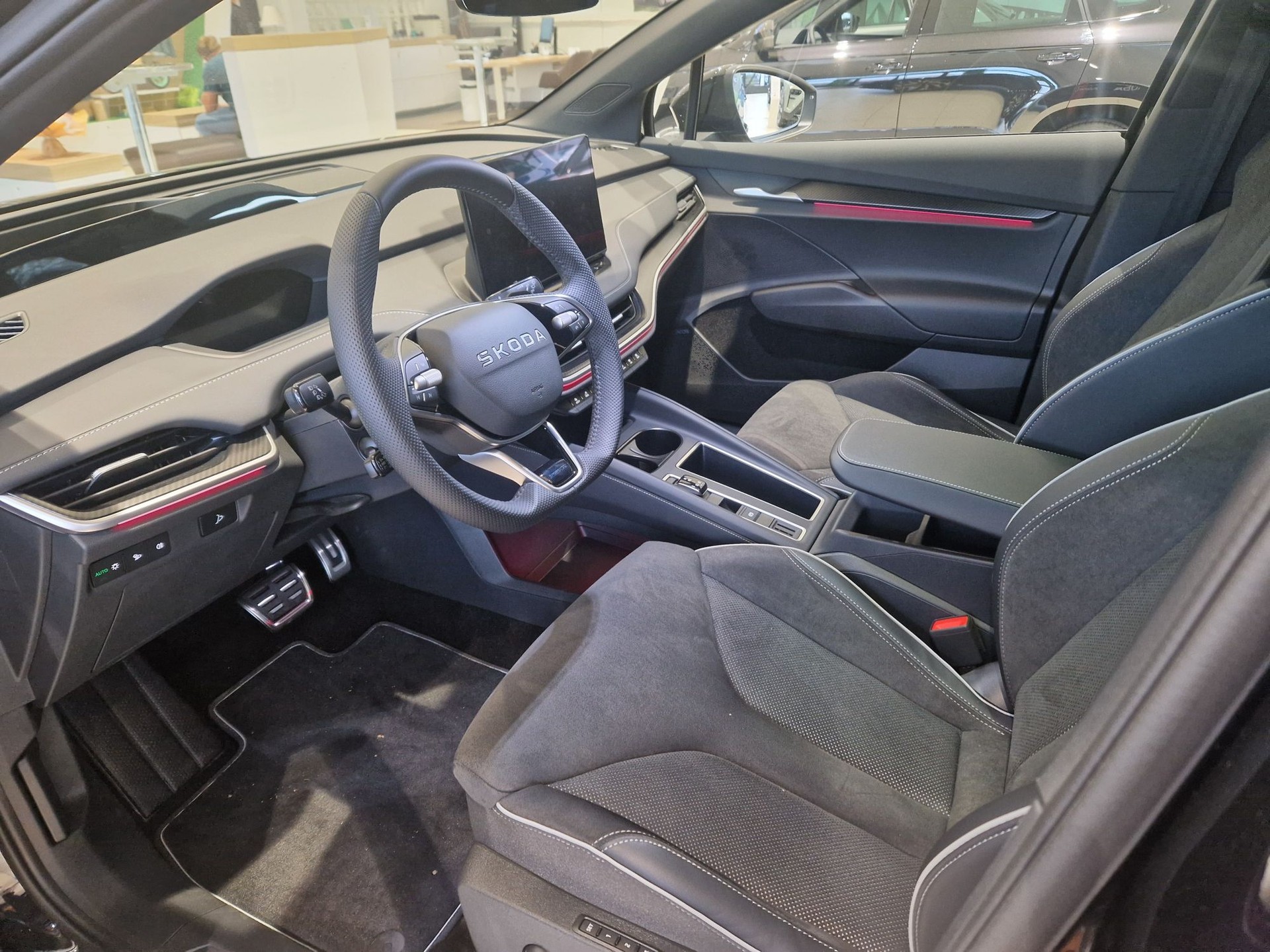 SKODA Enyaq 85x Sportline 4x4-image-5
