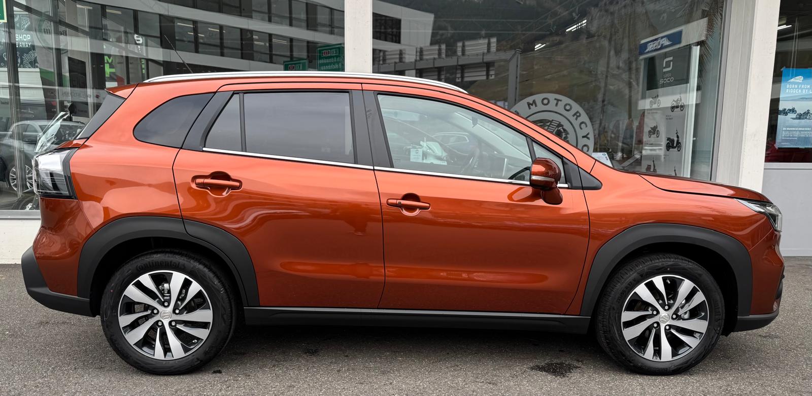 SUZUKI S-Cross 1.5 Compact Top Hybrid 4x4-image-1
