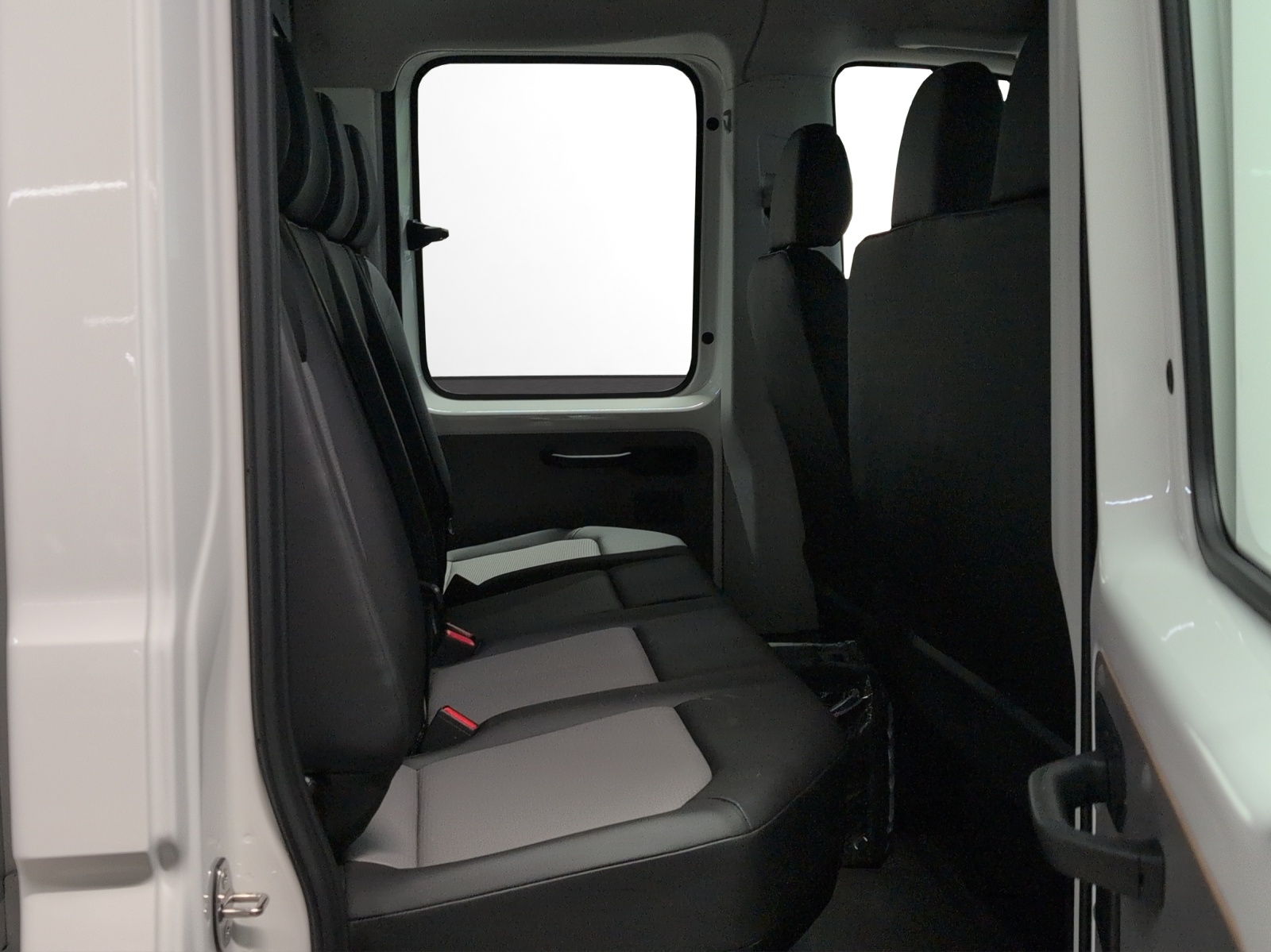 VW Crafter 35 2.0 BiTDI Champion L3 4M Kipp./Prits./Koff+Heb. A-image-8
