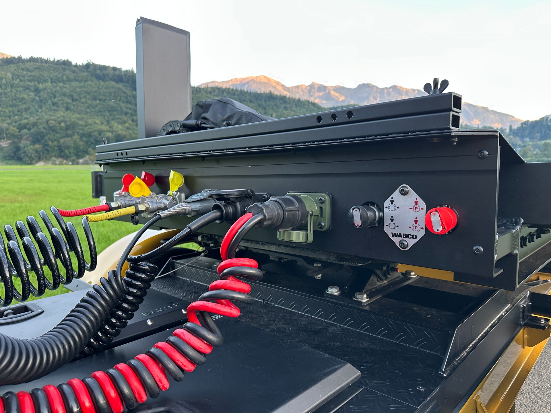 VW T5 4Motion Sattelschlepper Baldinger-image-17