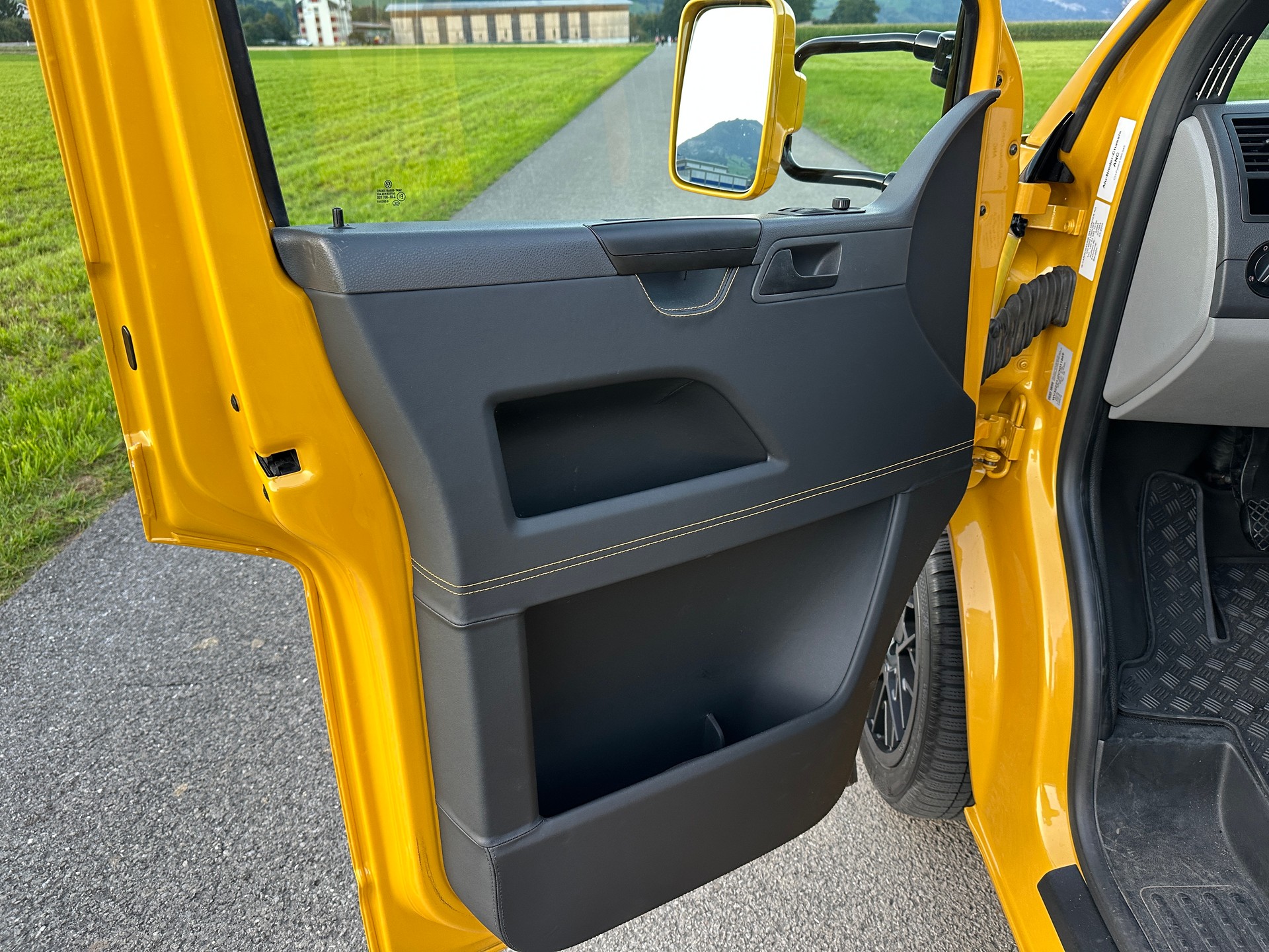 VW T5 4Motion Sattelschlepper Baldinger-image-14