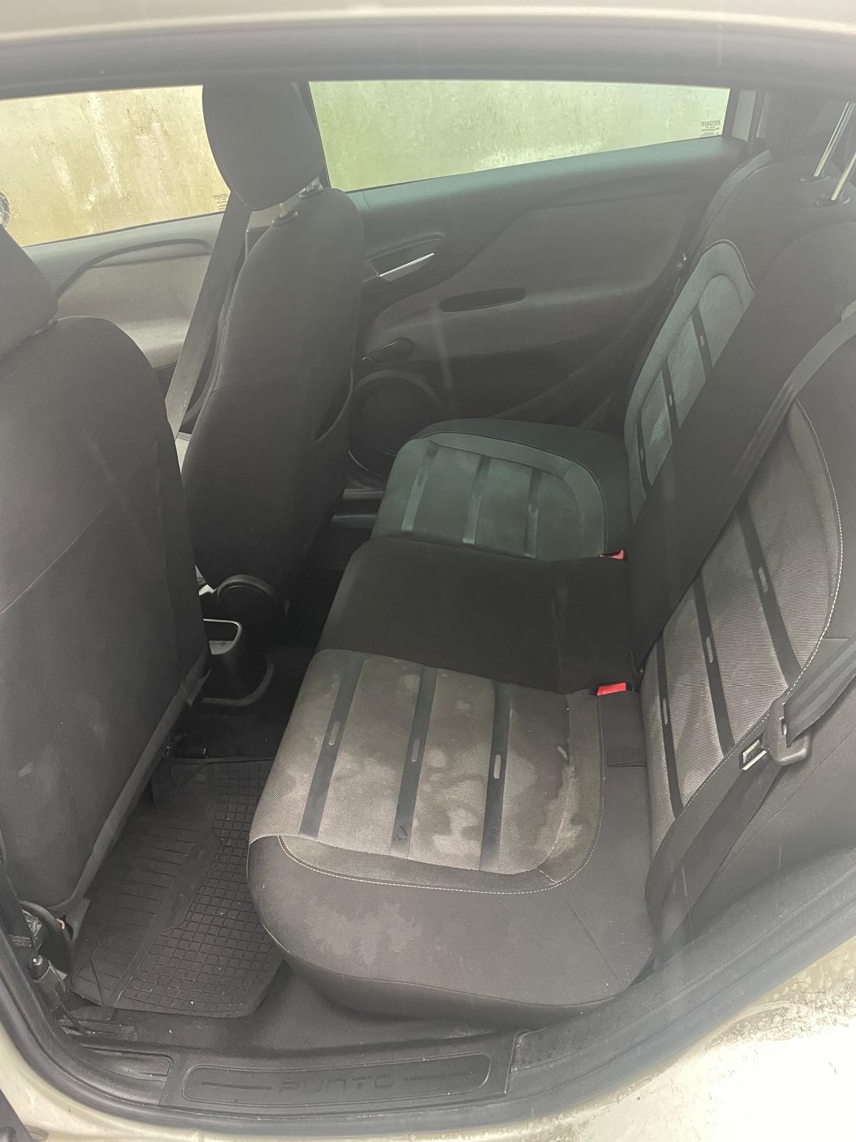 FIAT Punto Evo 1.4 16V Sporting-image-5