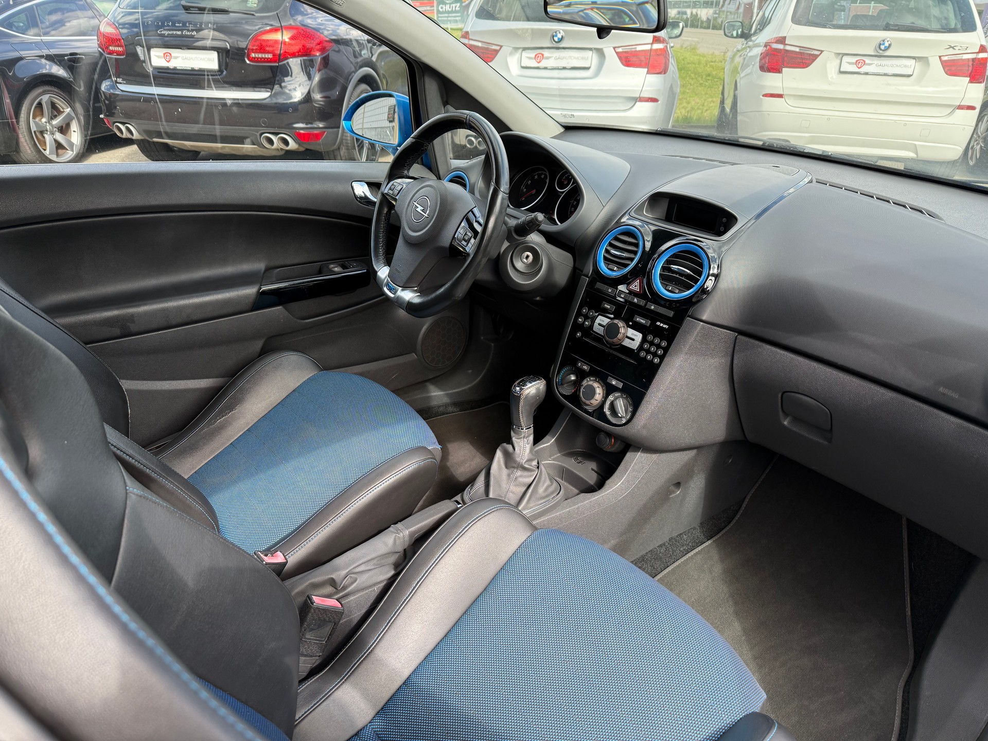 OPEL Corsa 1.6 Turbo OPC-image-8