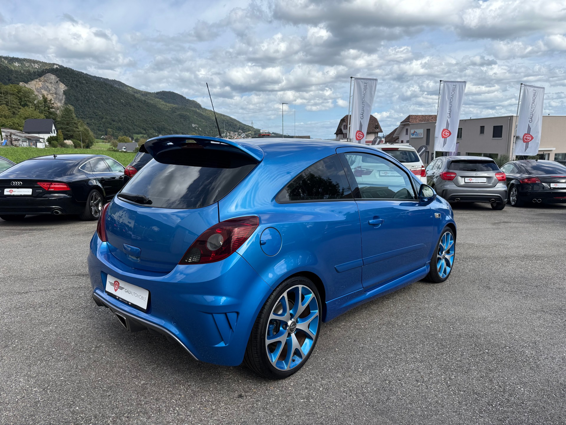OPEL Corsa 1.6 Turbo OPC-image-4