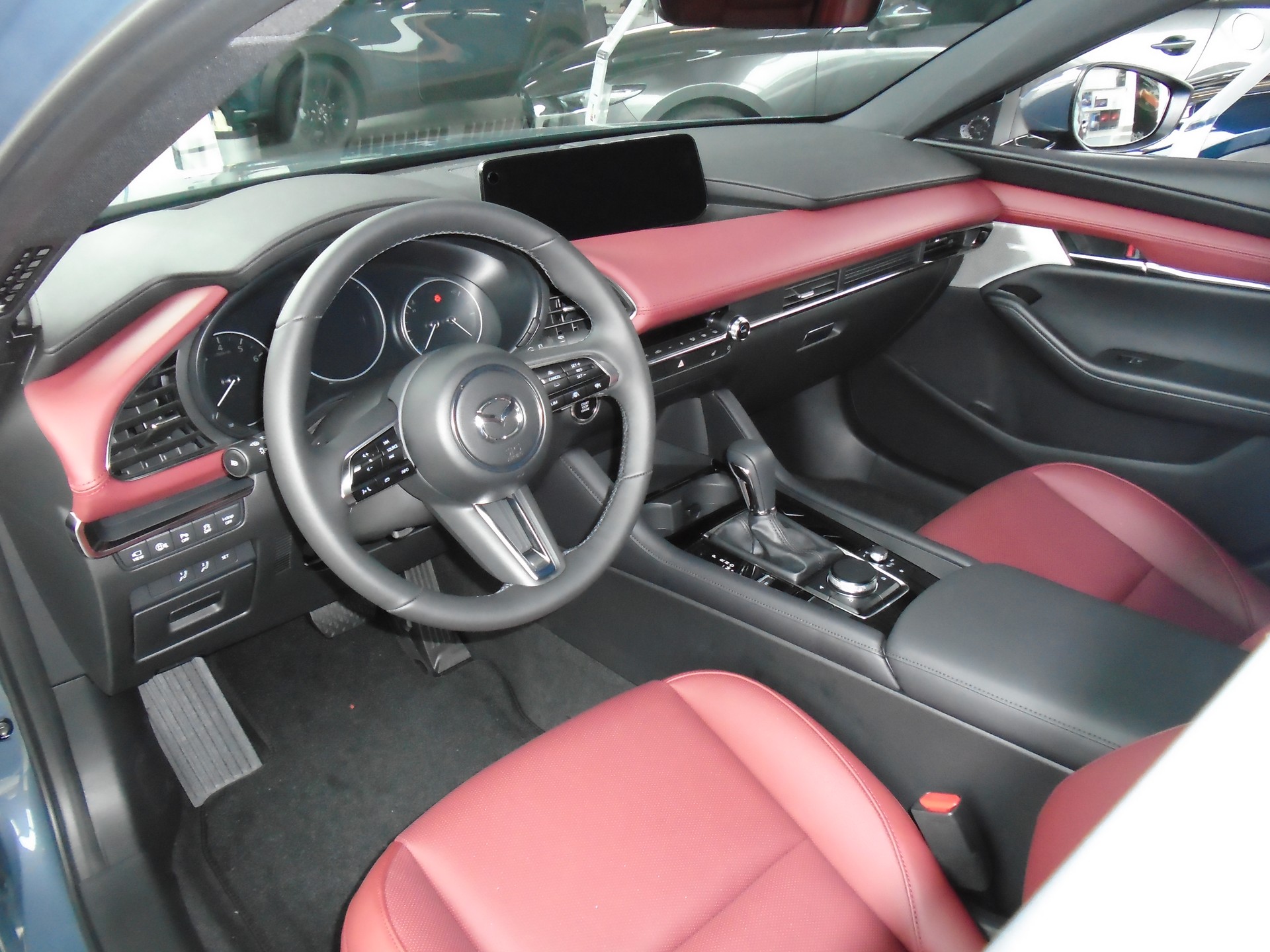 MAZDA 3 Hatchback SKYACTIV-X M Hybrid 186 AWD Takumi Automat-image-5
