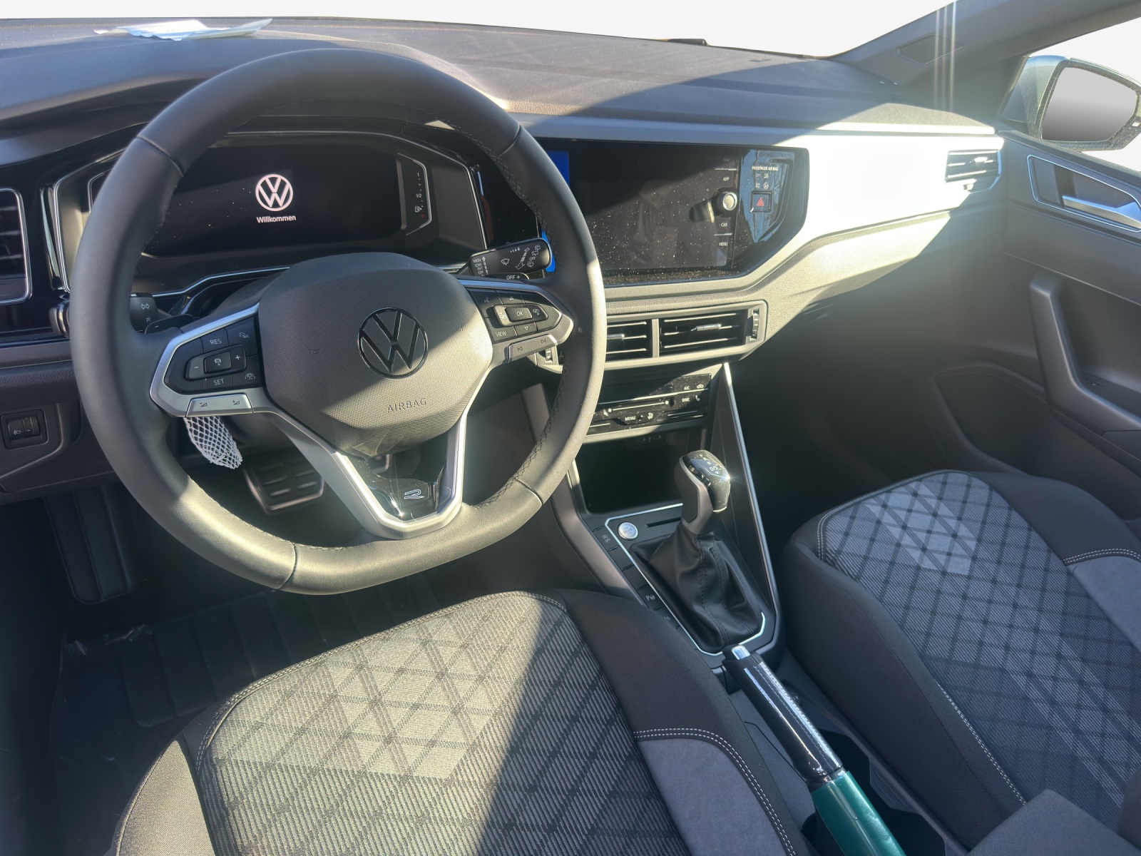 VW Polo 1.0 TSI R-Line DSG-image-8