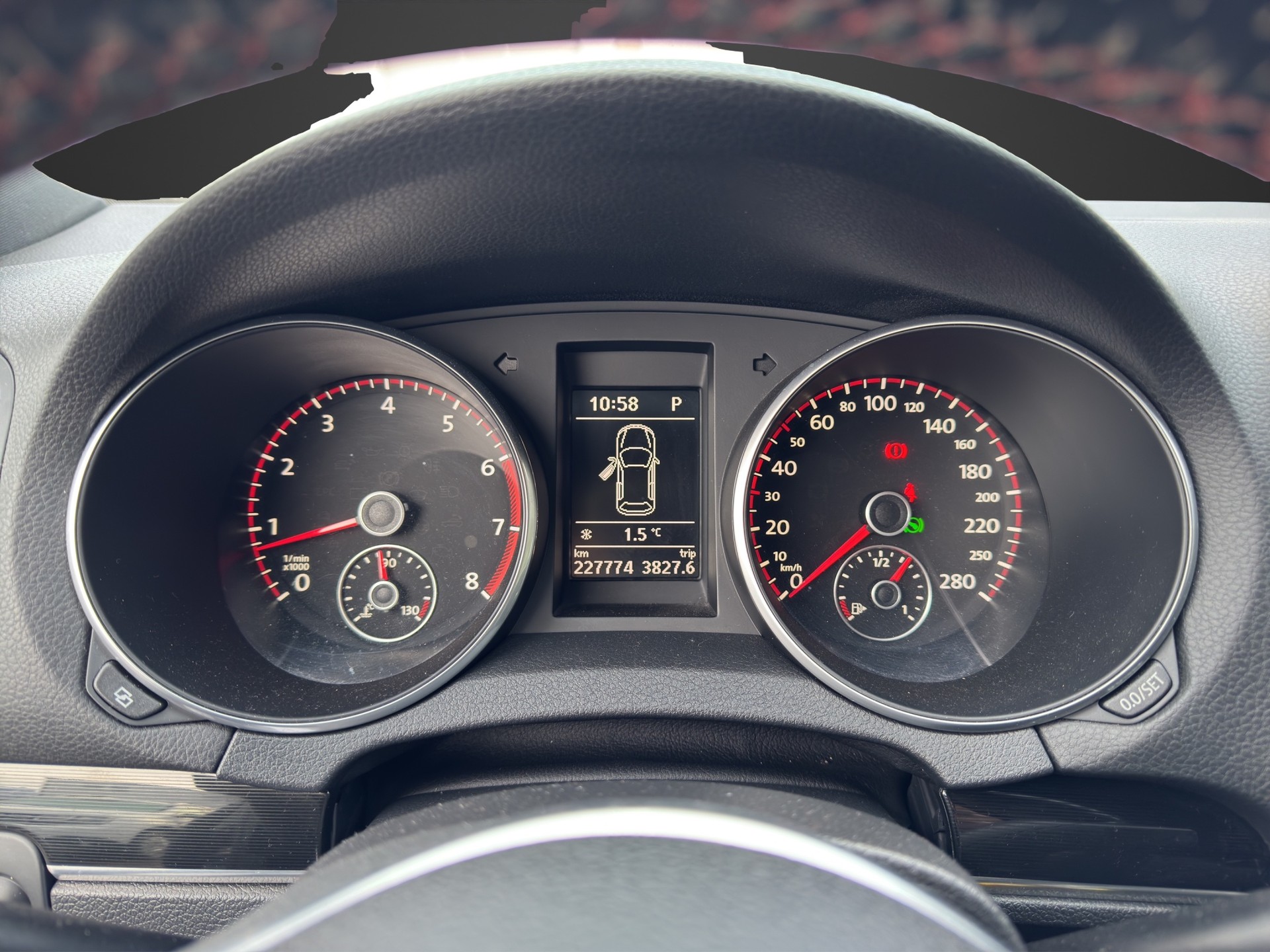 VW Golf 2.0 TSI GTI DSG-image-10