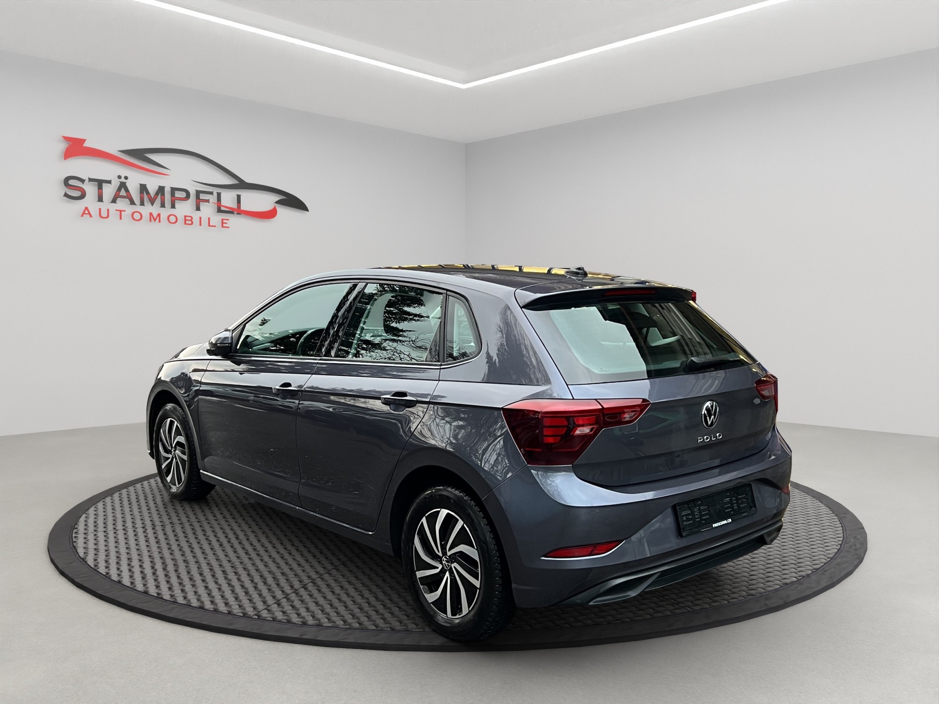 VW Polo 1.0 TSI Life DSG-image-2