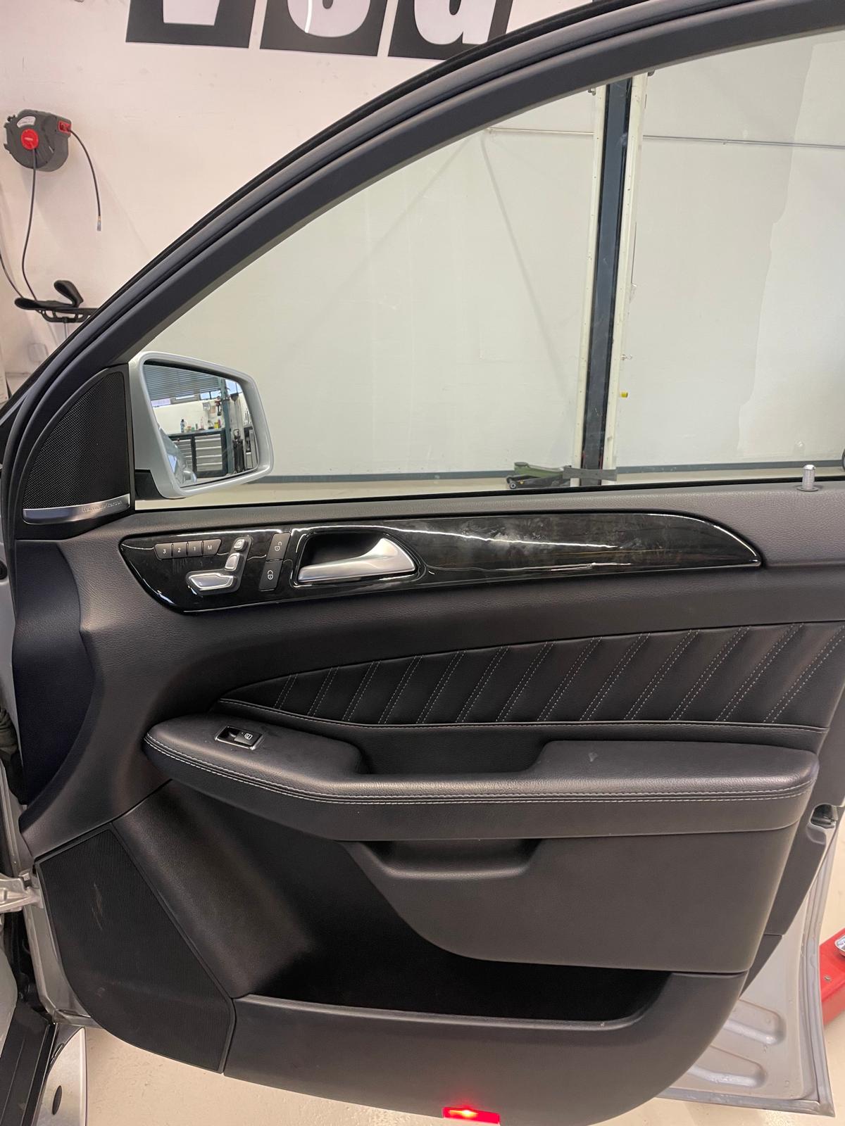 MERCEDES-BENZ GLE Coupé 350 d 4Matic 9G-Tronic-image-8