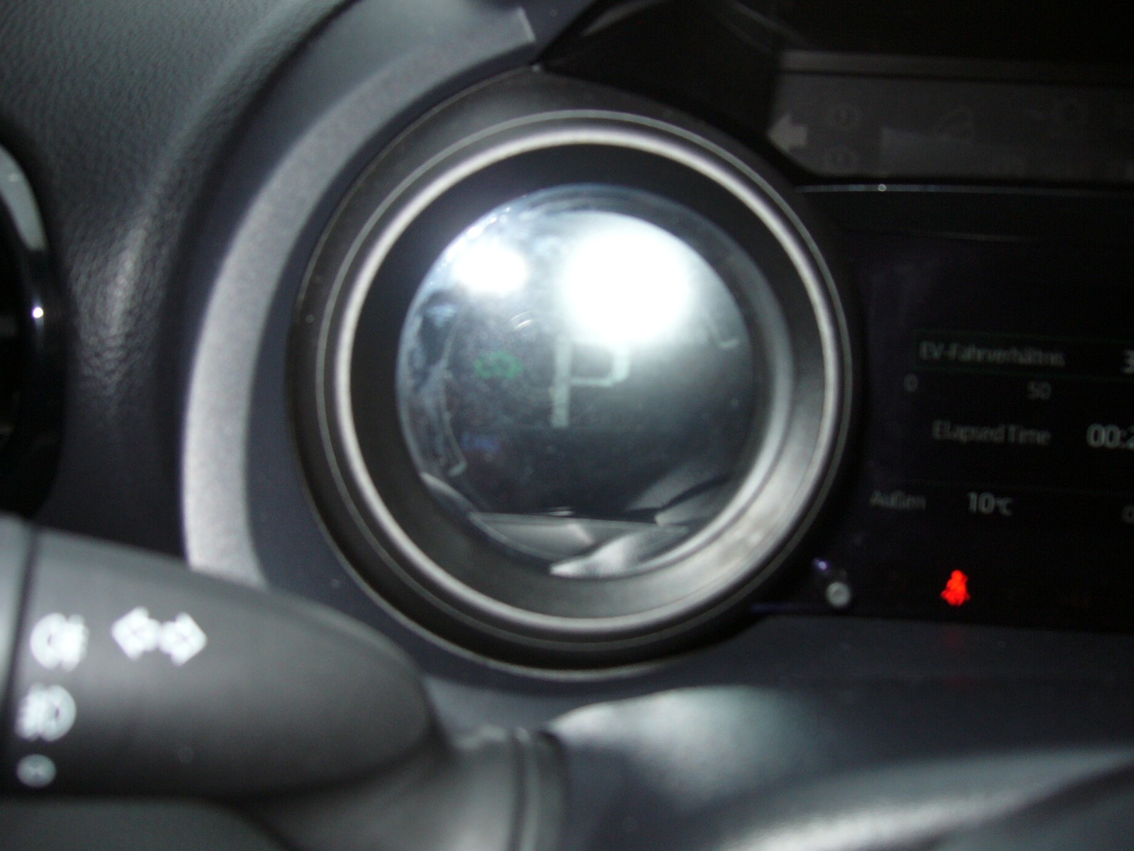 TOYOTA Yaris Cross 1.5 Comfort e-CVT AWDi Voll-Hybrid 4x4-image-18