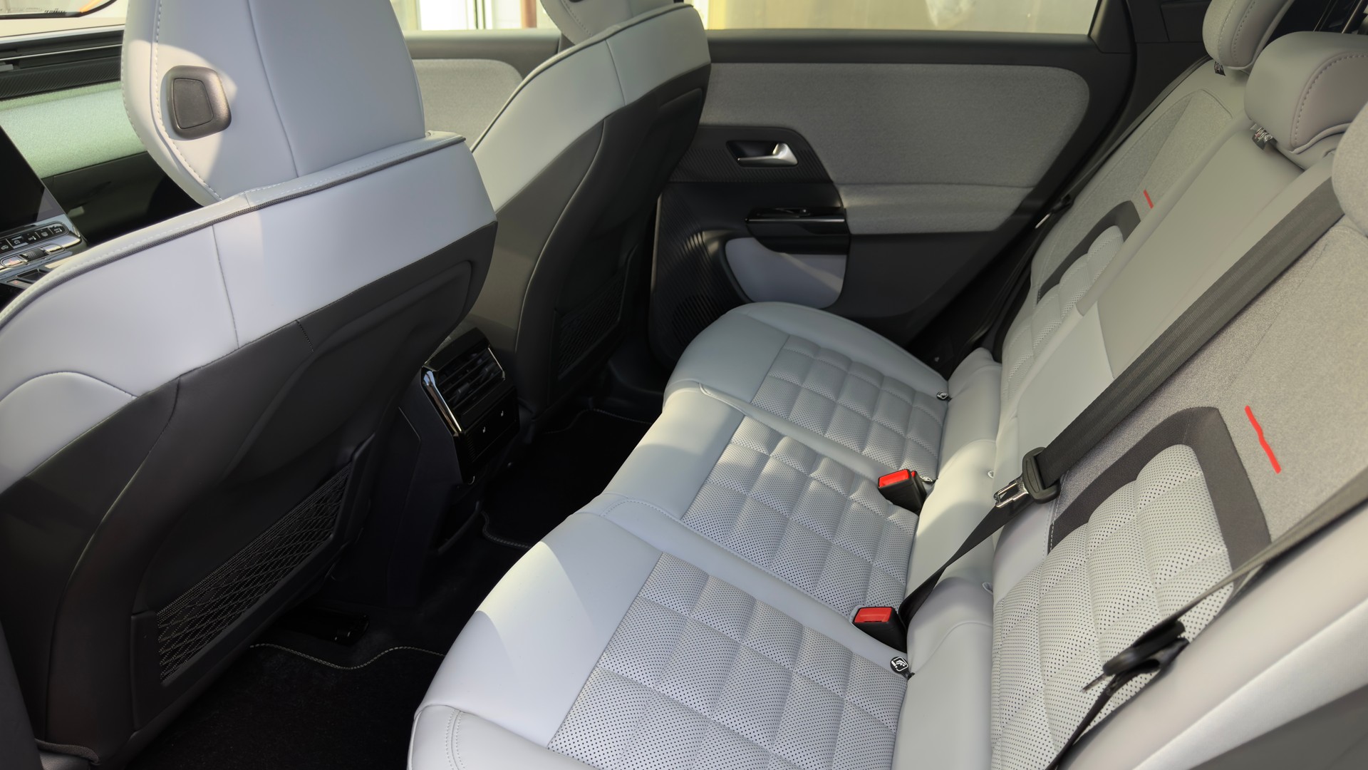 CITROEN e-C5 Aircross Max-image-8