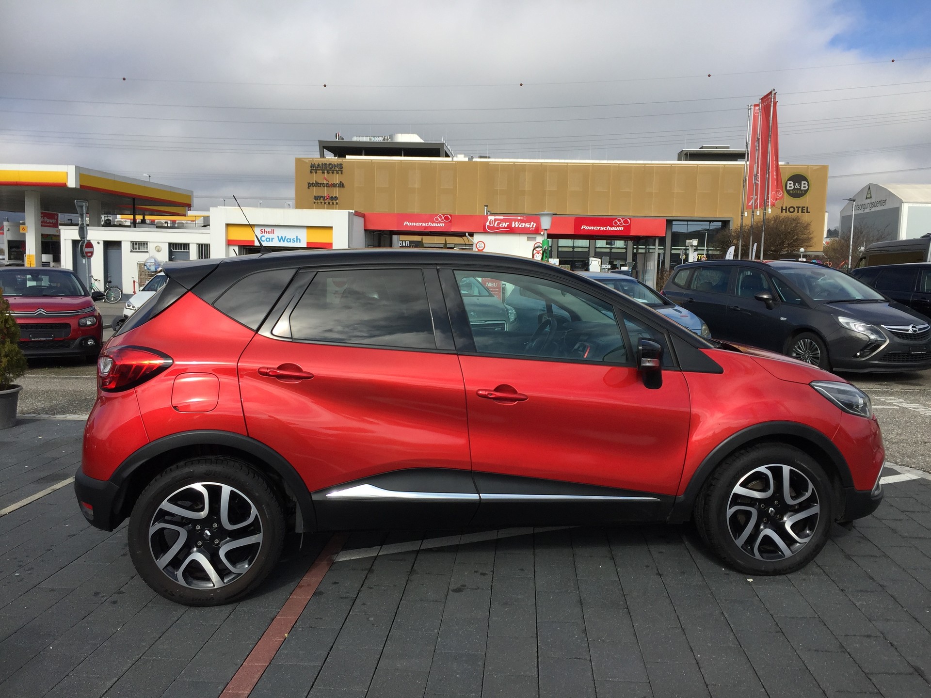 RENAULT Captur 1.2 T 16V Dynamique EDC-image-15