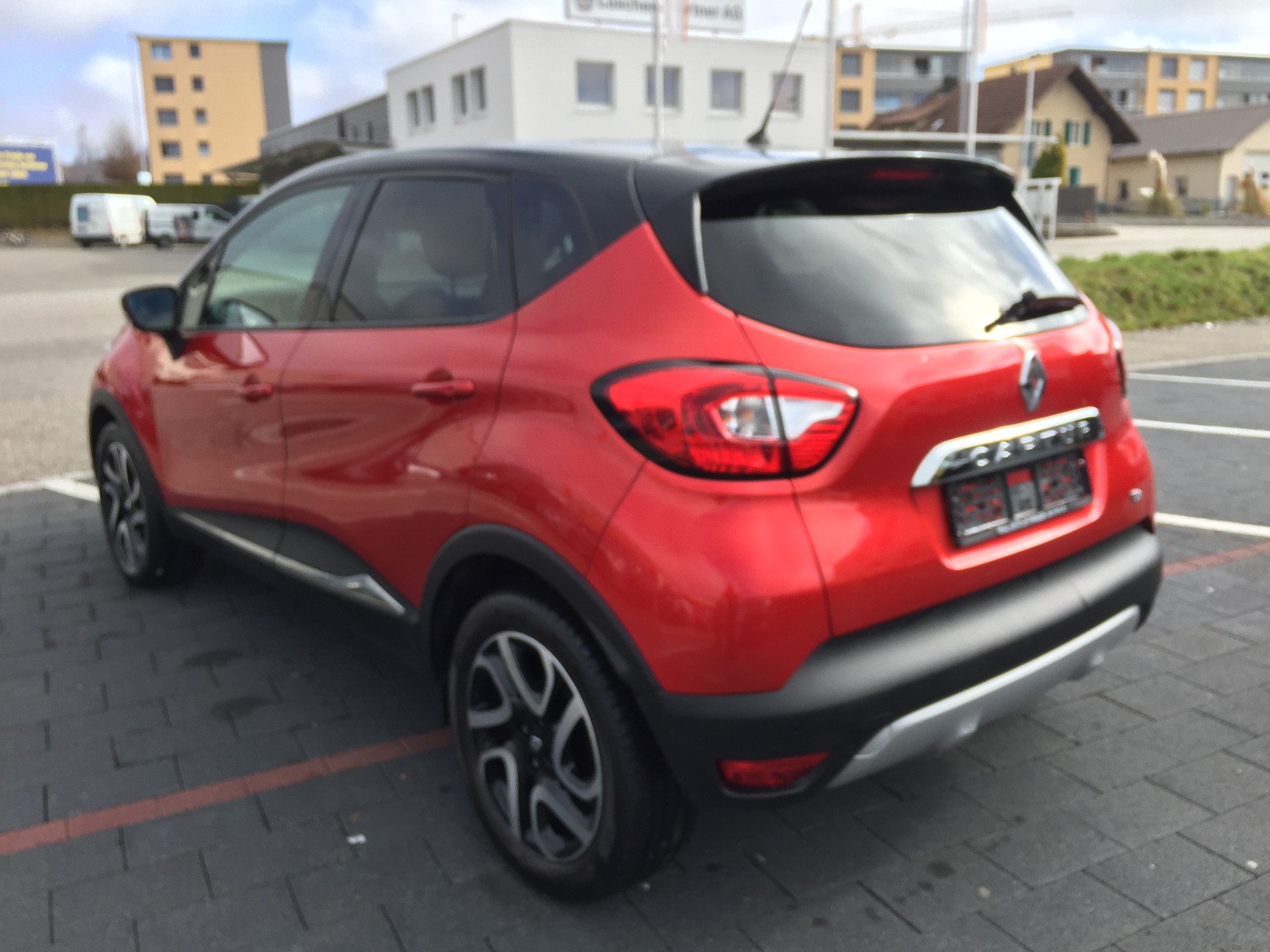 RENAULT Captur 1.2 T 16V Dynamique EDC-image-5