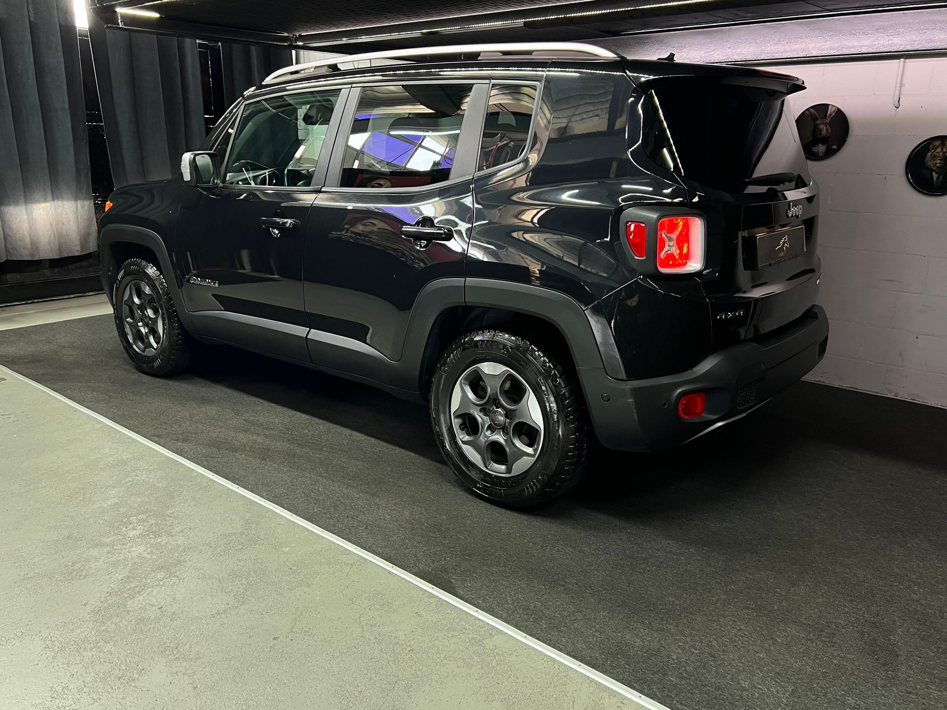 JEEP Renegade 1.4 Turbo Limited AWD-image-1