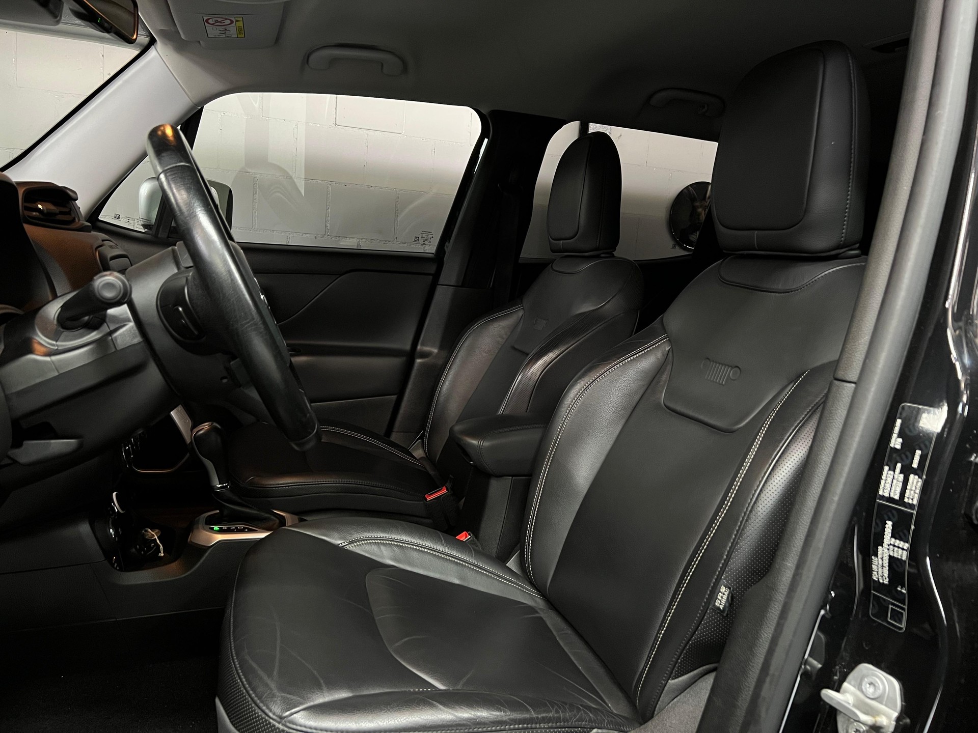 JEEP Renegade 1.4 Turbo Limited AWD-image-10