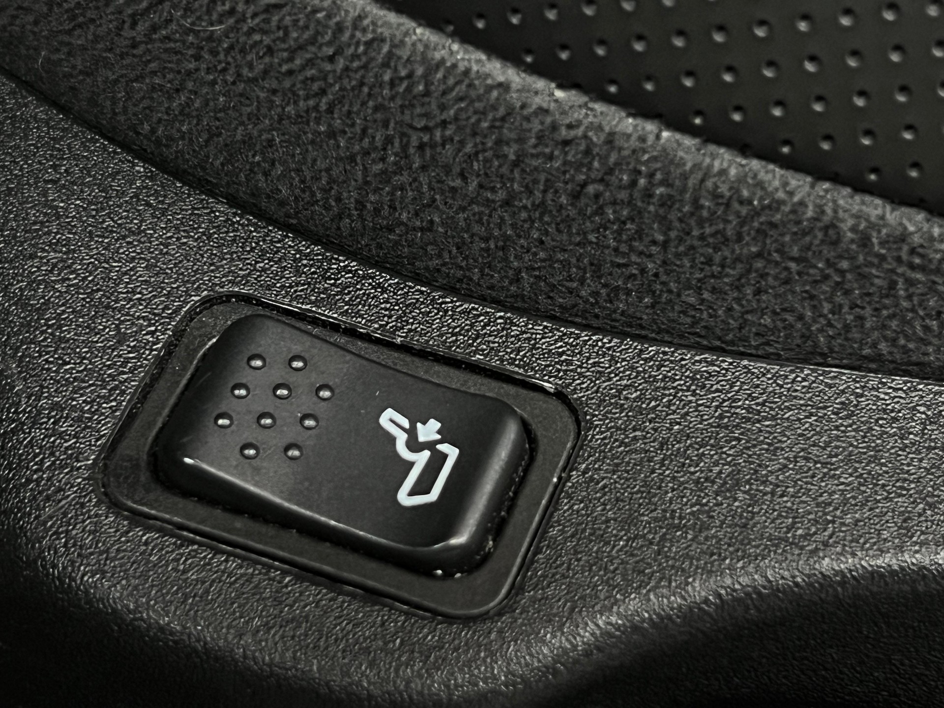 JEEP Renegade 1.4 Turbo Limited AWD-image-11
