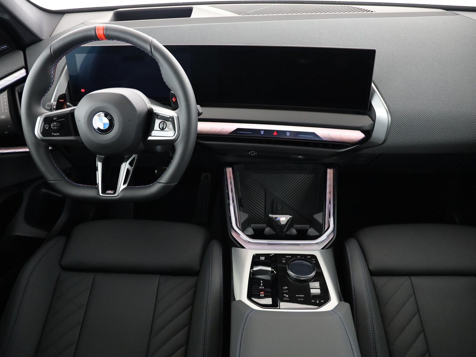 BMW X3 M50i-image-16