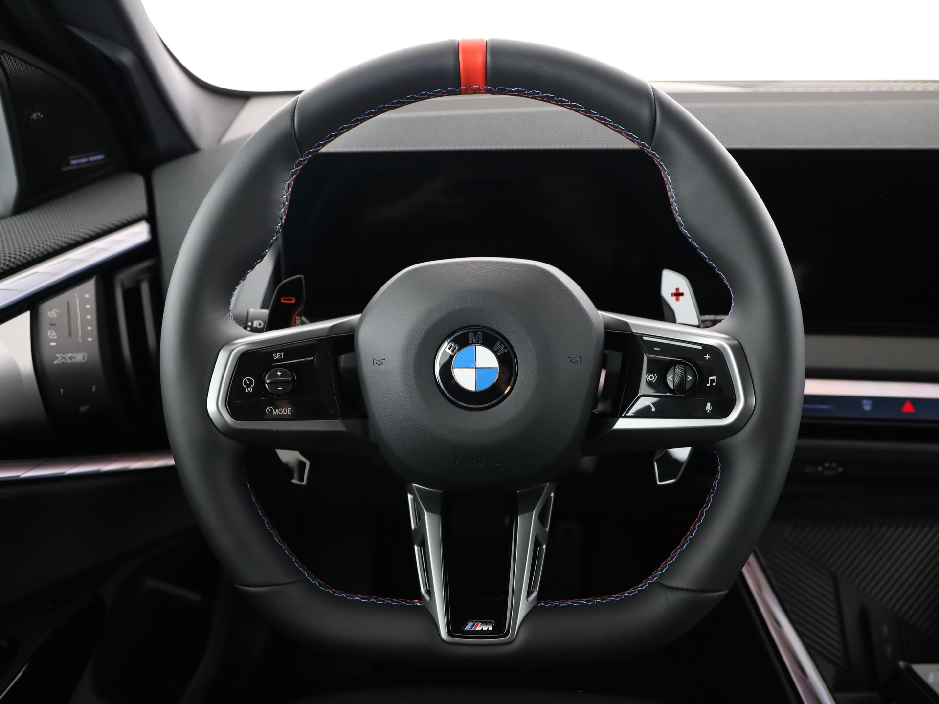 BMW X3 M50i-image-18