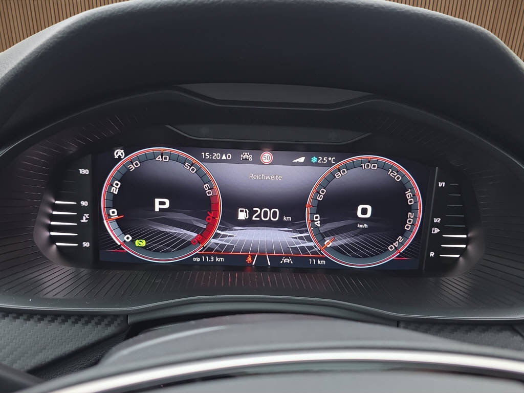 SKODA Kamiq 1.5 TSI Monte Carlo DSG-image-13