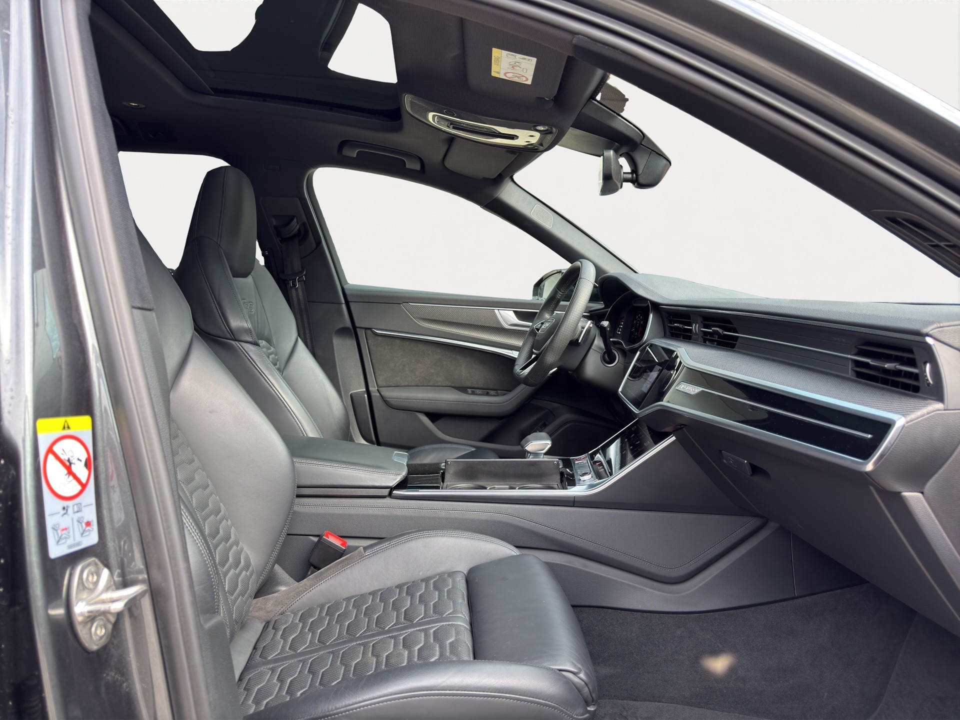 AUDI RS6 Avant 4.0 TFSI V8 quattro-image-10