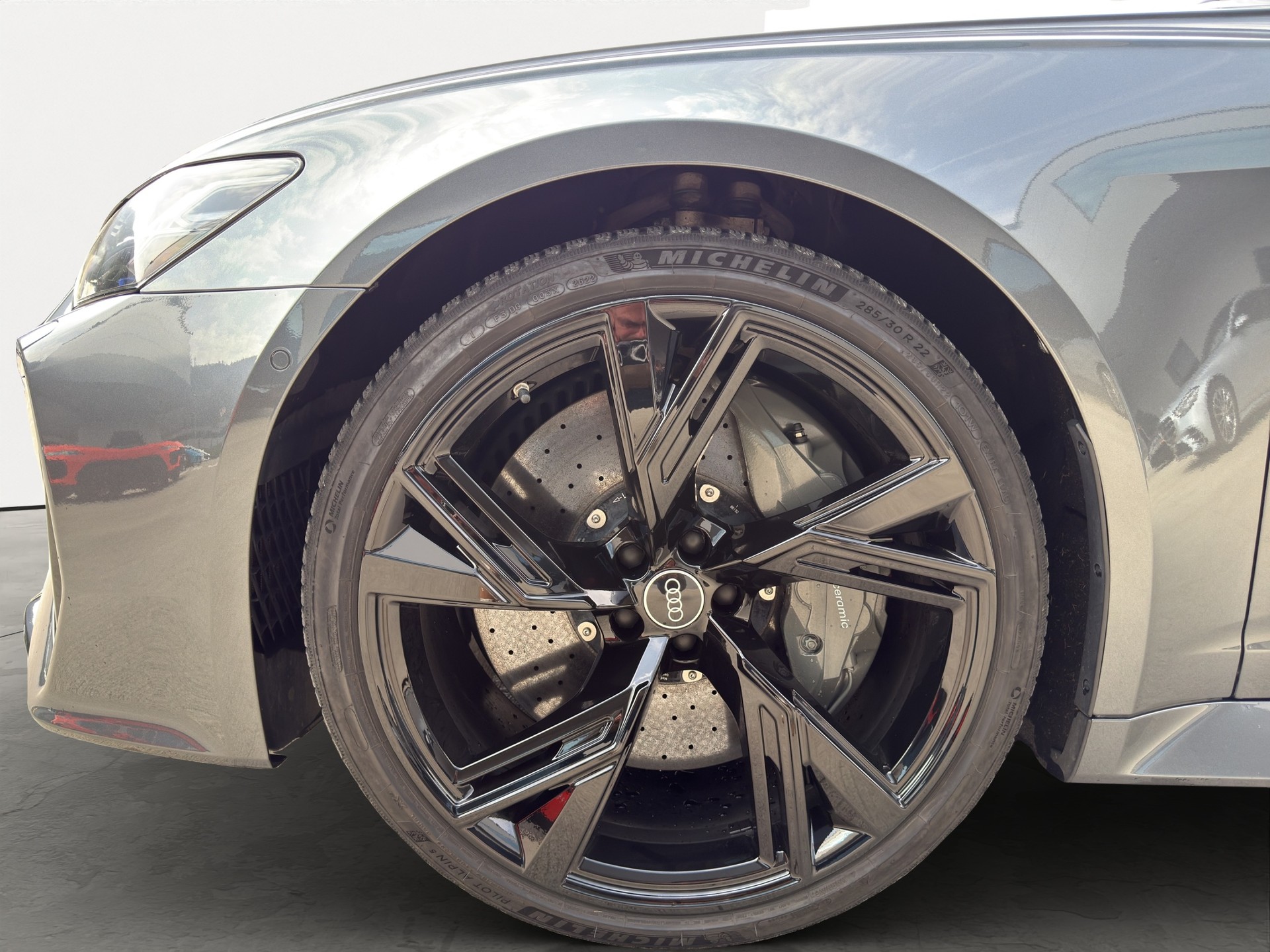 AUDI RS6 Avant 4.0 TFSI V8 quattro-image-15