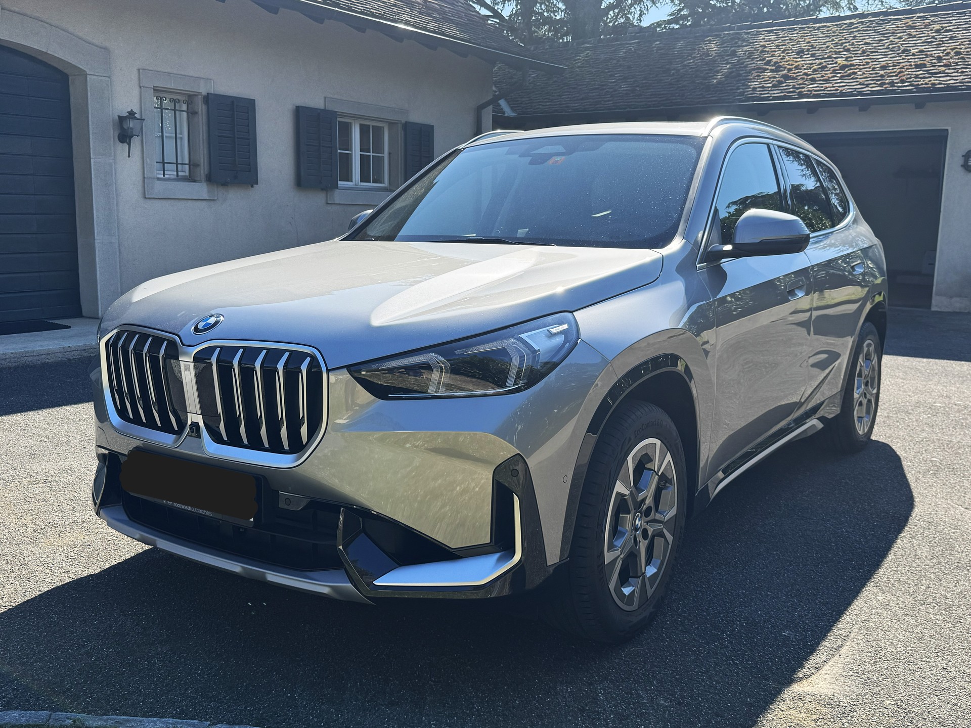BMW X1 xDrive 23i 48V-image-0