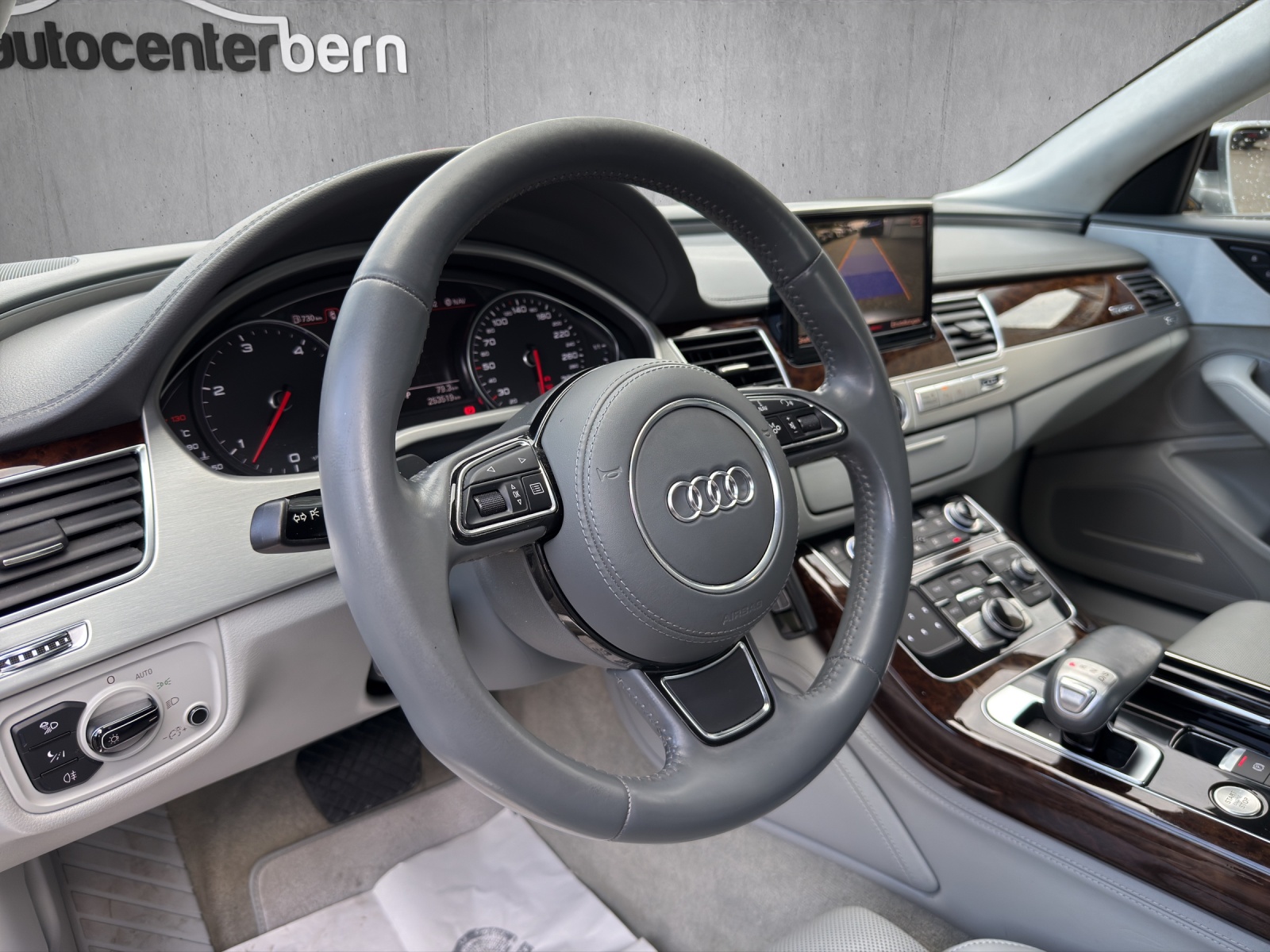 AUDI A8 4.2 TDI quattro tiptronic-image-10