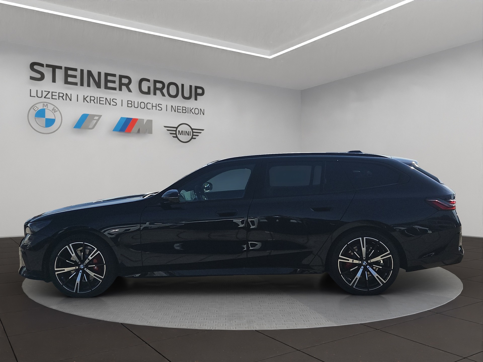 BMW 520d xDrive 48V Touring M Sport Pro Steptronic-image-7