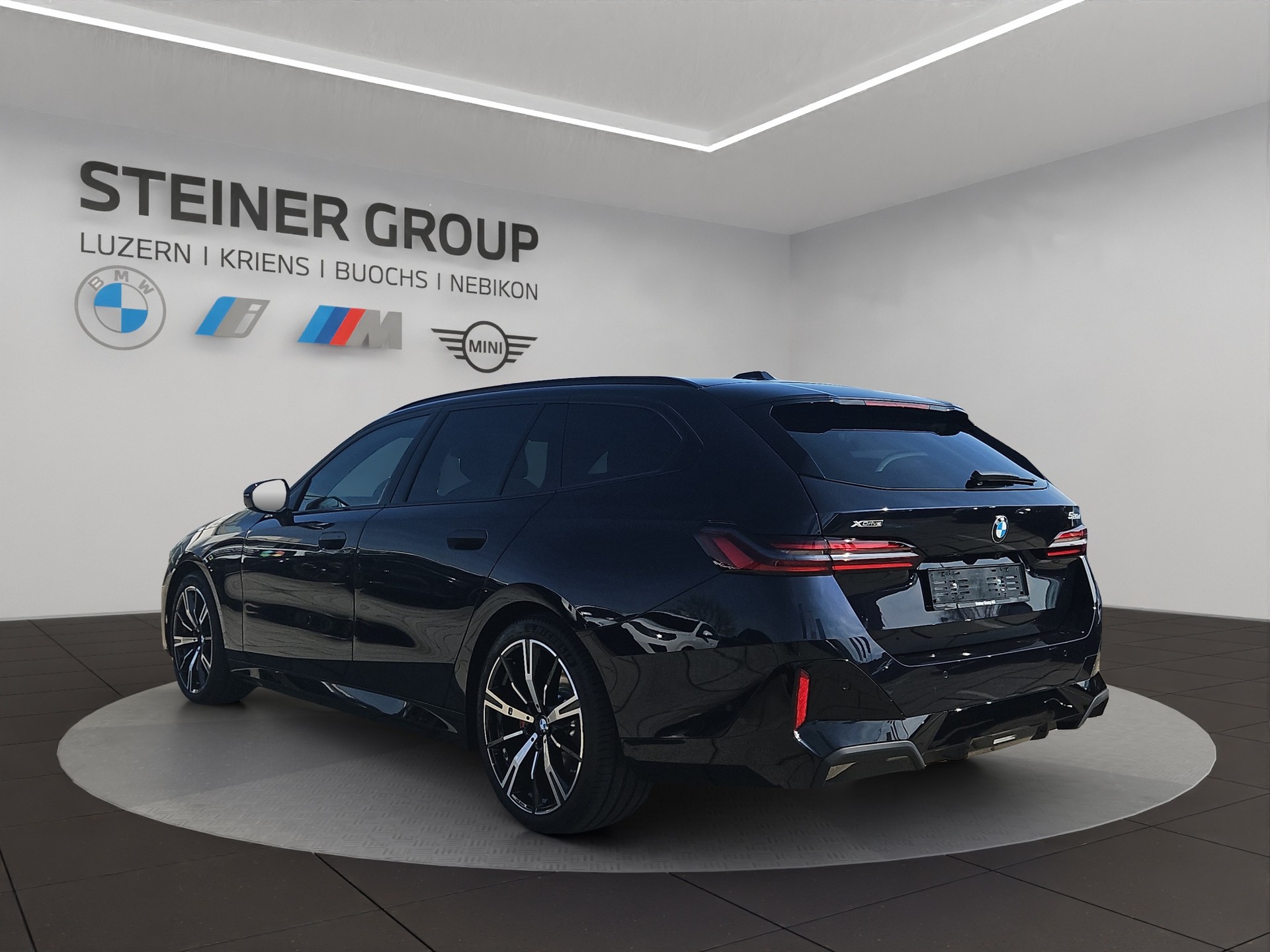 BMW 520d xDrive 48V Touring M Sport Pro Steptronic-image-6
