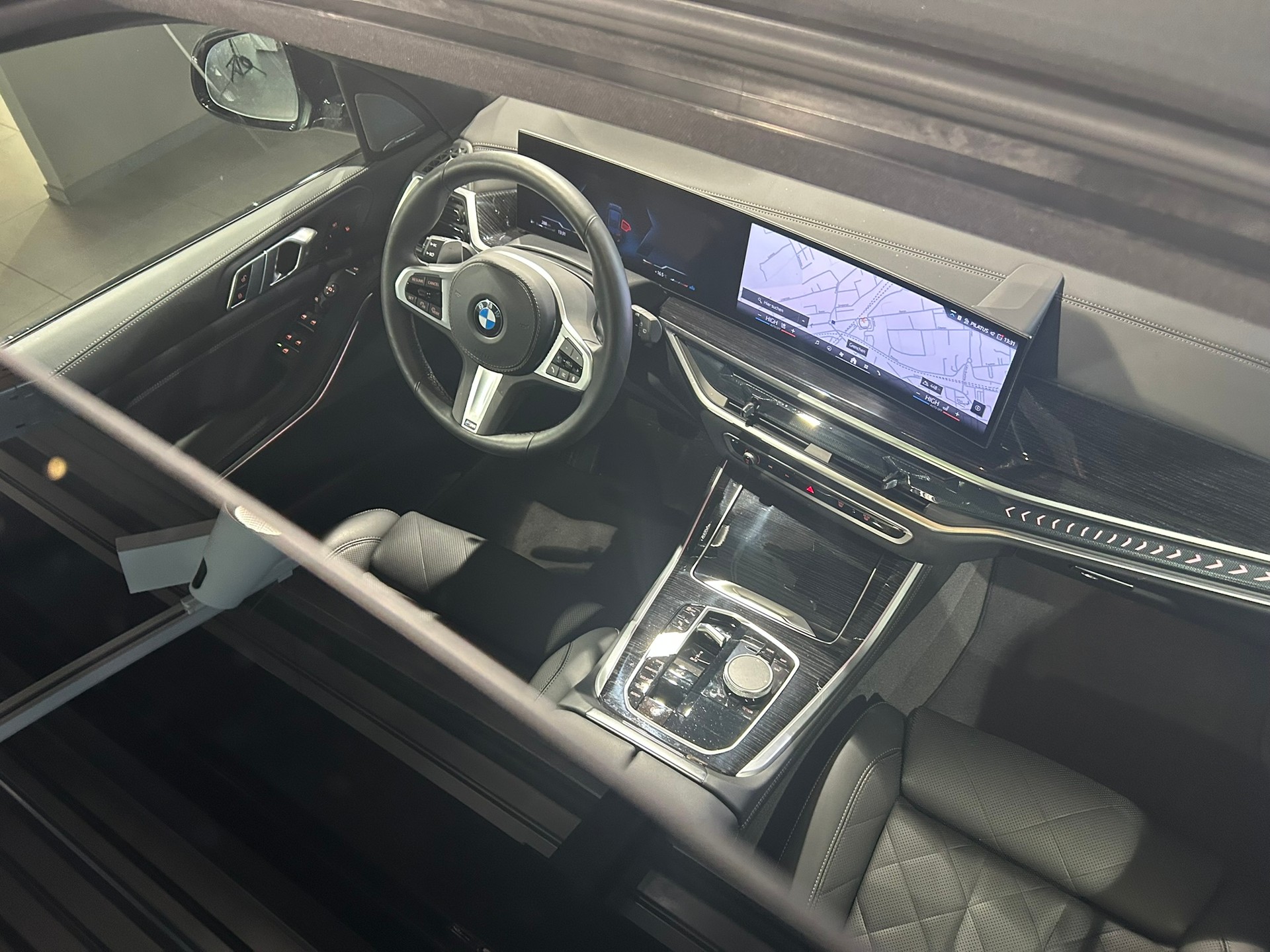 BMW X5 xDrive 48V 30d M Sport Steptronic-image-25