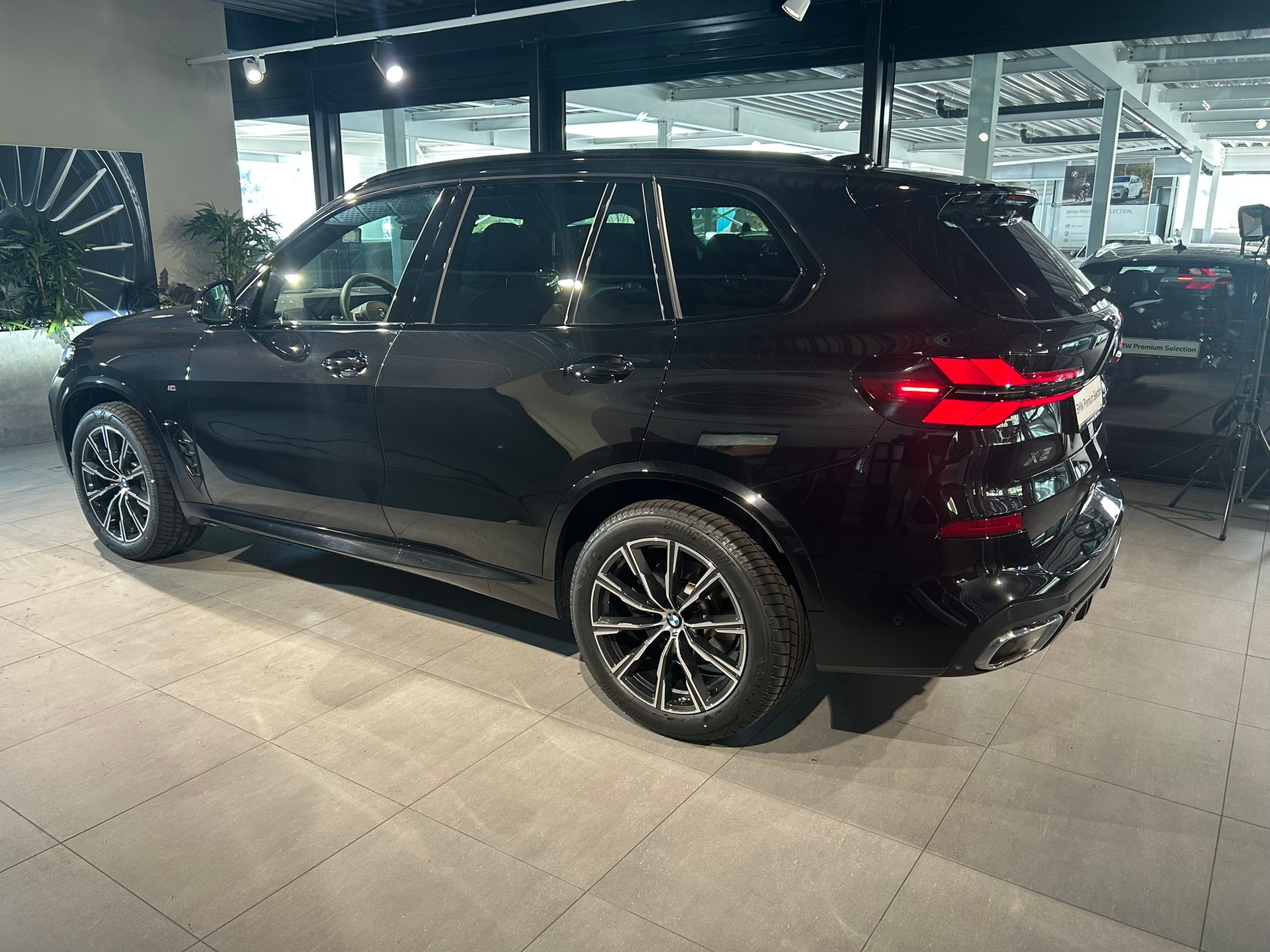 BMW X5 xDrive 48V 30d M Sport Steptronic-image-9