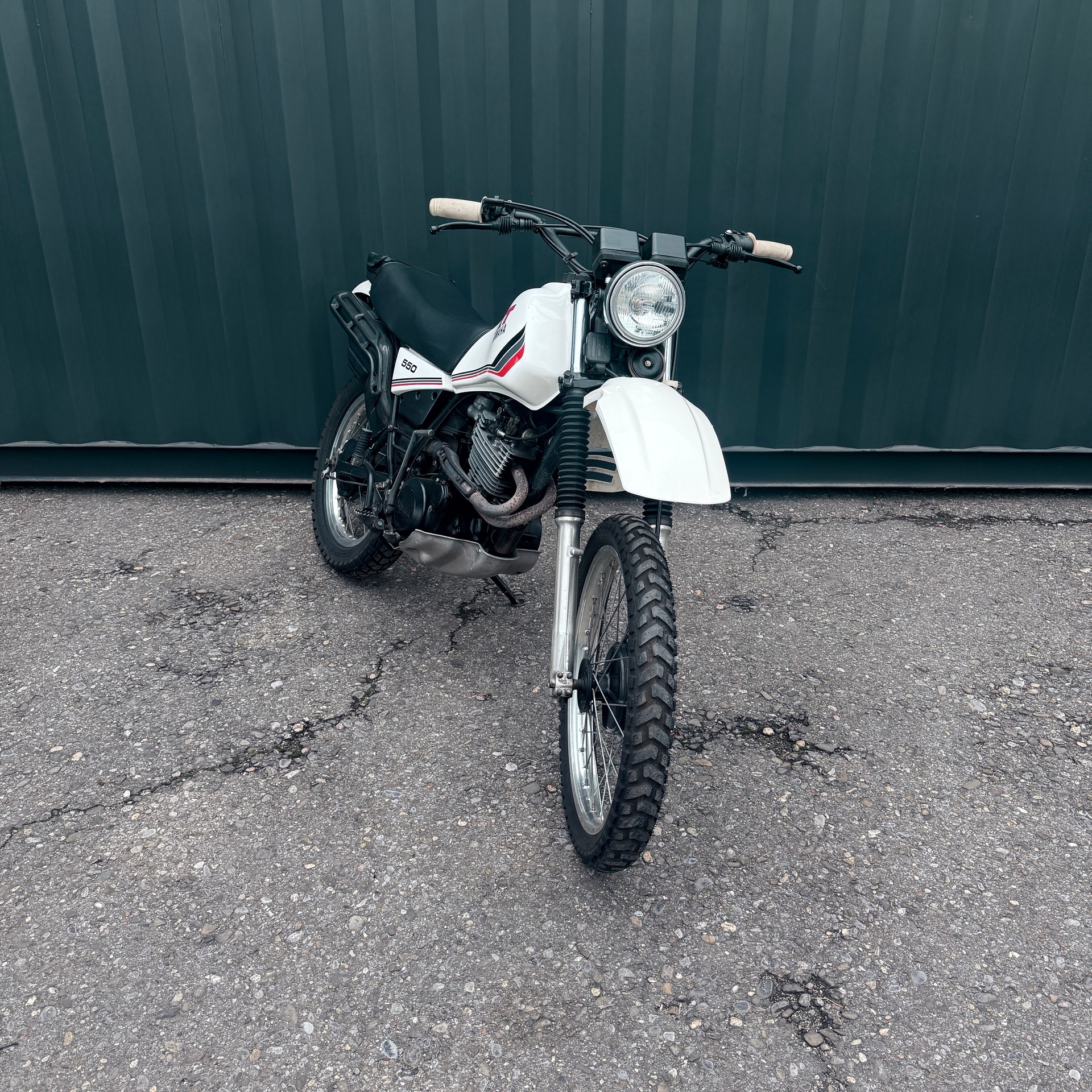 YAMAHA XT 550-image-4