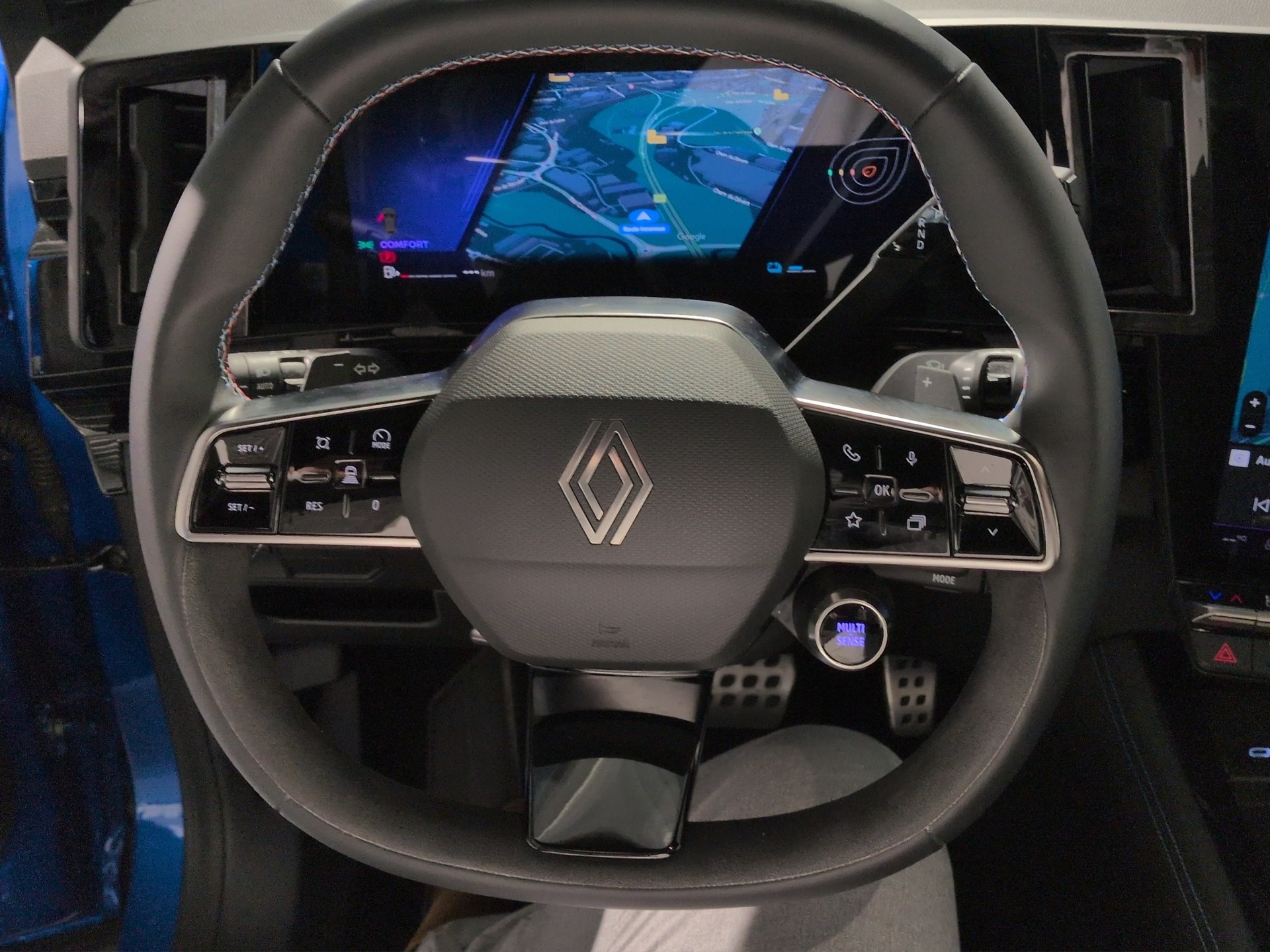 RENAULT Rafale 1.2 E-Tech Hybrid 200 Esprit Alpine-image-9