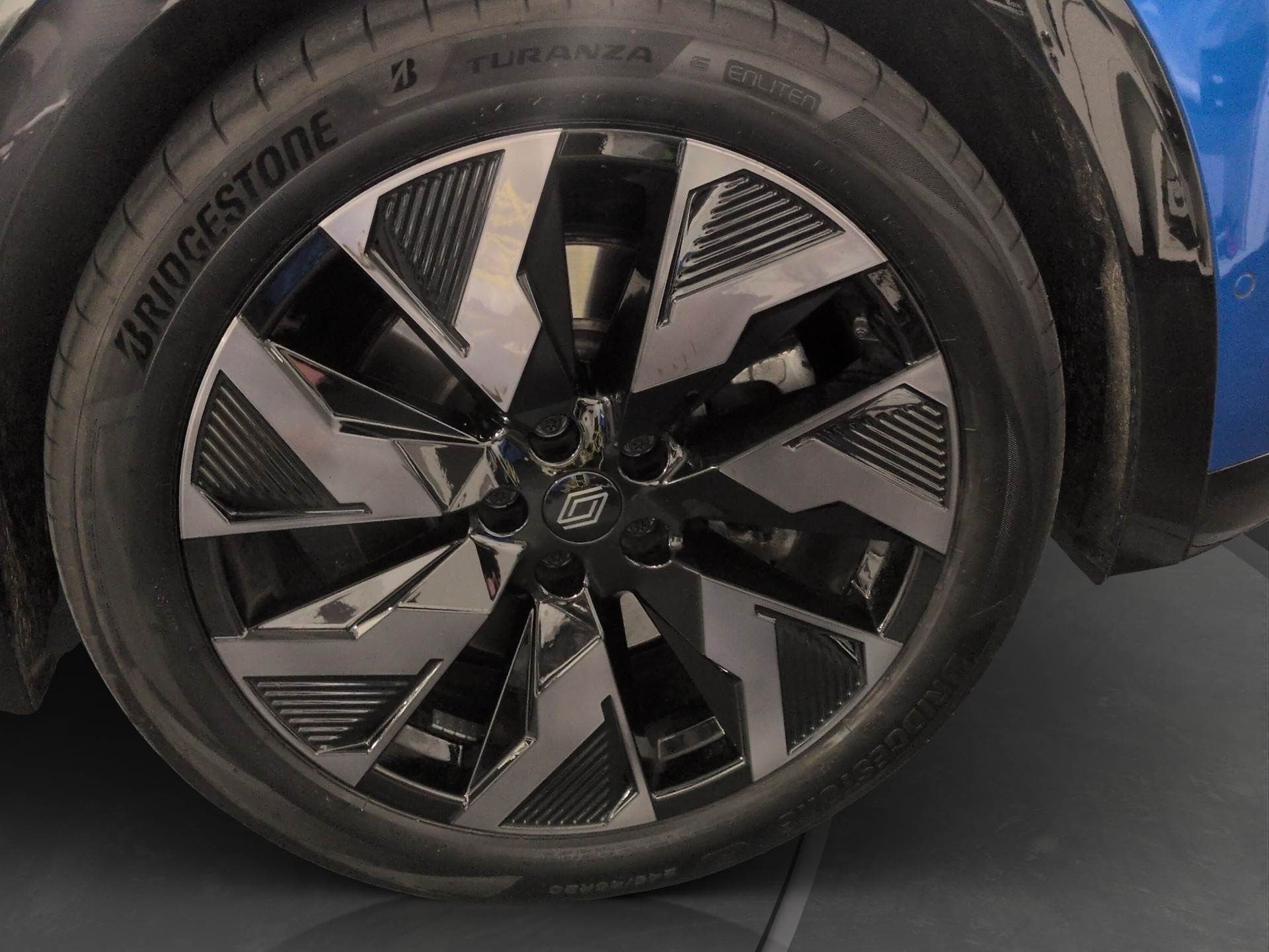 RENAULT Rafale 1.2 E-Tech Hybrid 200 Esprit Alpine-image-17