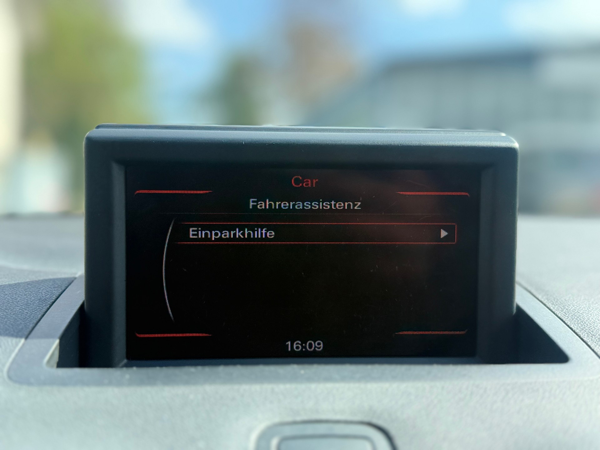 AUDI A1 1.4 TFSI Attraction-image-11