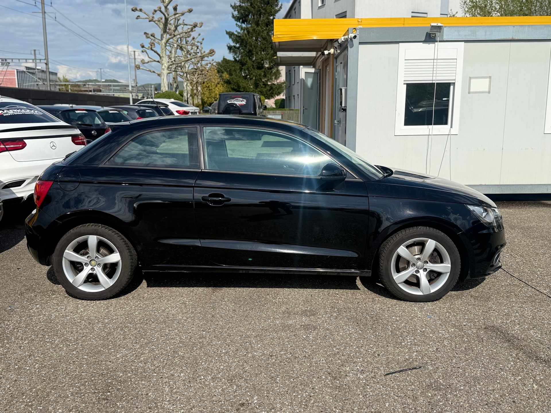 AUDI A1 1.4 TFSI Attraction-image-4