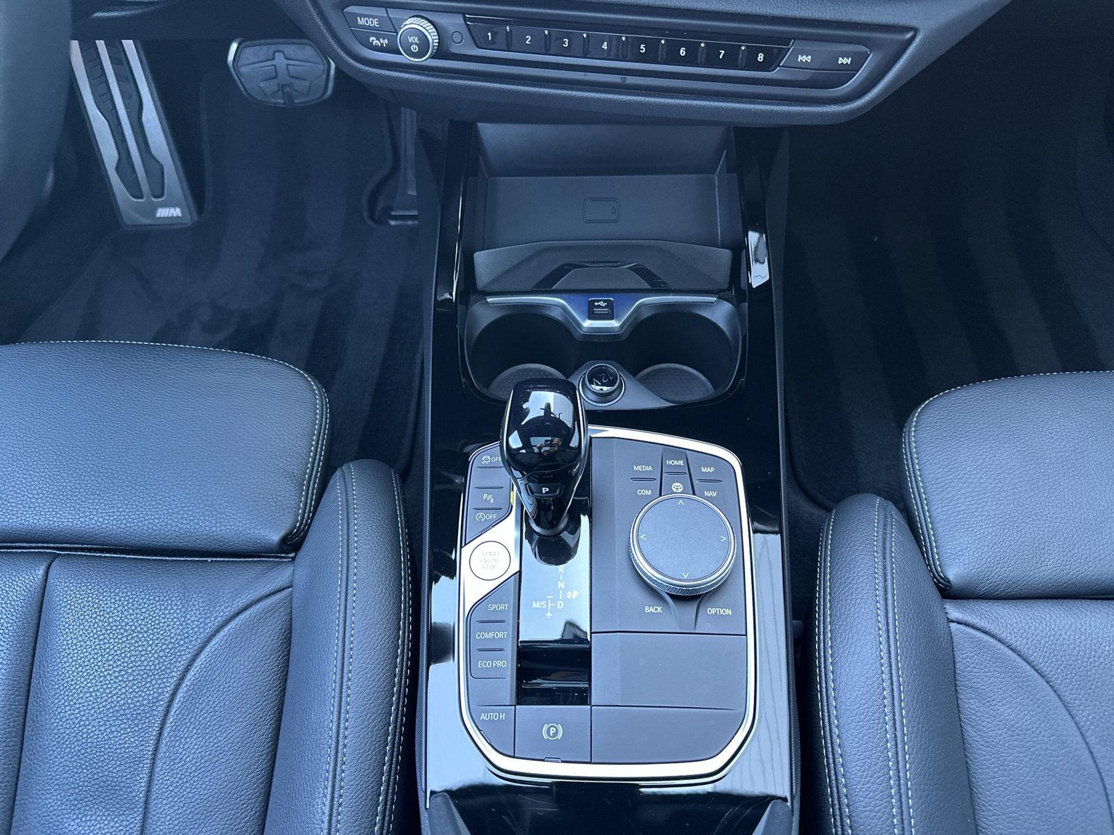 BMW 120i M Sport PRO F40 (CH)-image-19