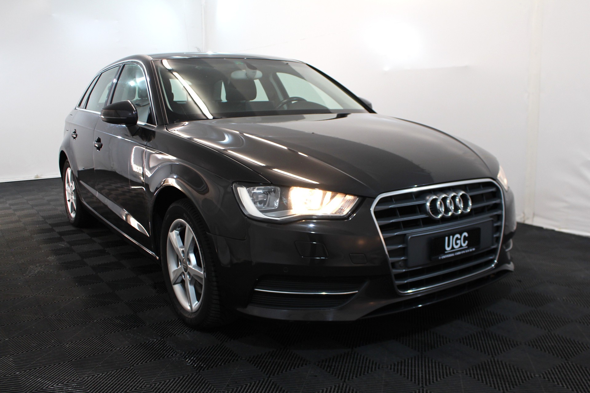 AUDI A3 Sportback 1.4 T FSI Ambiente S-Tronic-image-0