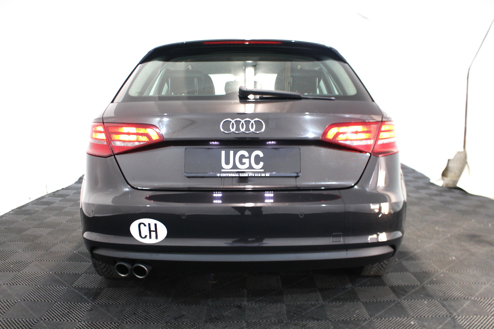 AUDI A3 Sportback 1.4 T FSI Ambiente S-Tronic-image-4