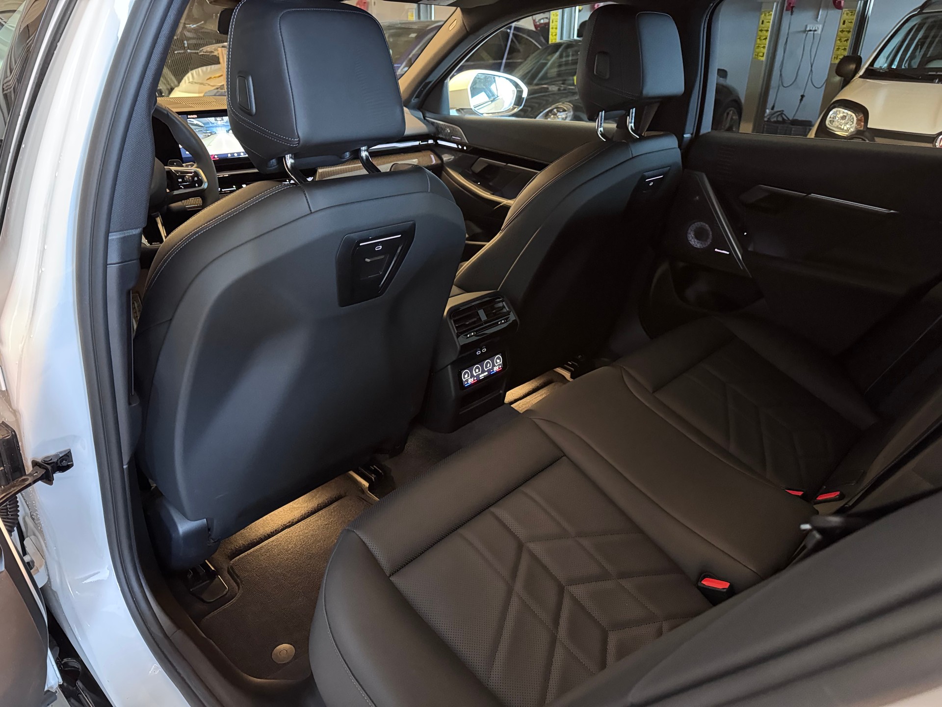 BMW 540d xDrive 48V Touring M Sport Pro Steptronic-image-9