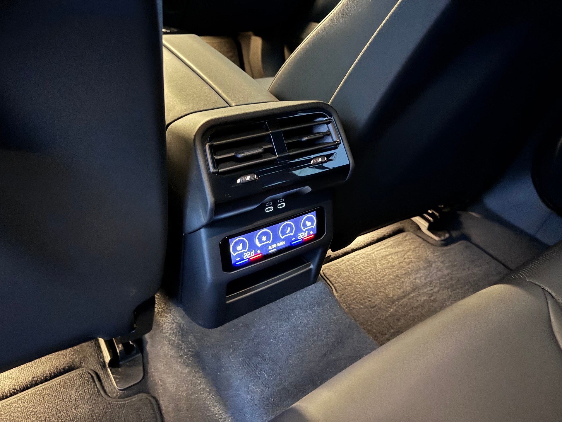 BMW 540d xDrive 48V Touring M Sport Pro Steptronic-image-11