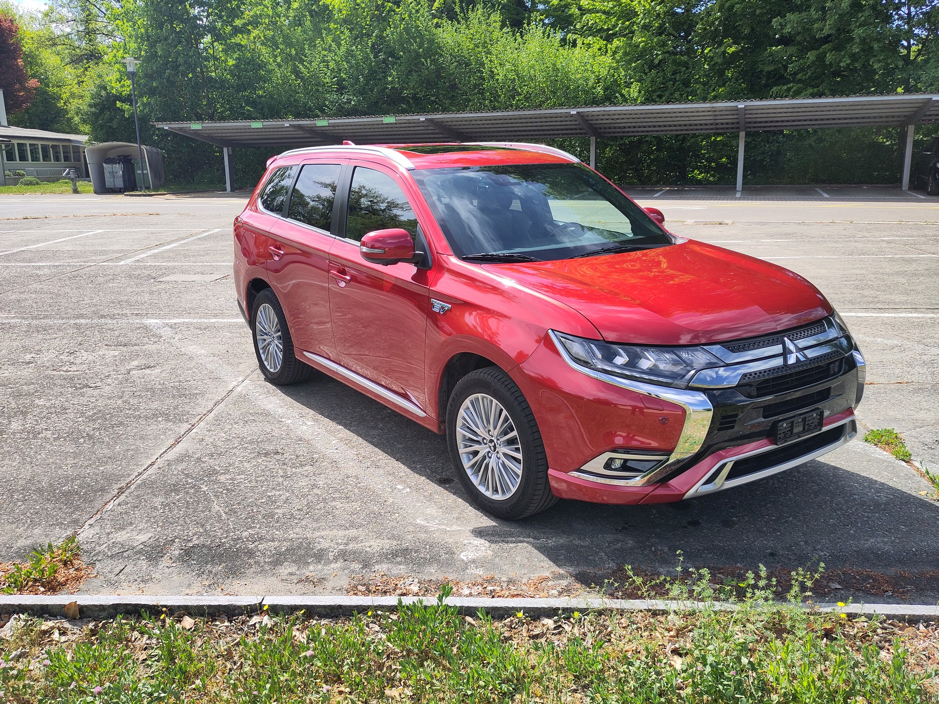 MITSUBISHI Outlander 2.4 PHEV Diamond 4WD Automatic-image-1