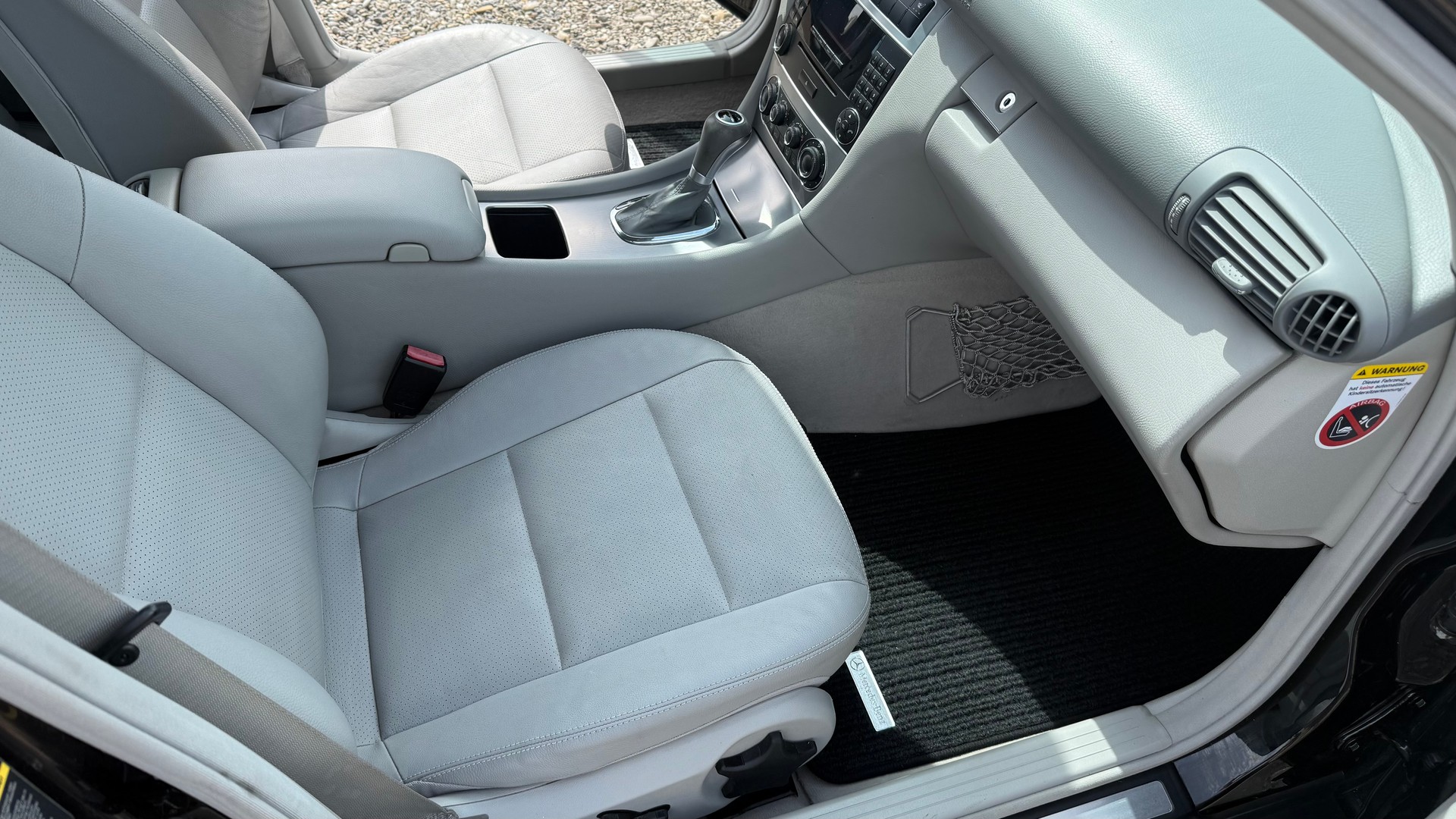 MERCEDES-BENZ C 280 Avantgarde-image-6