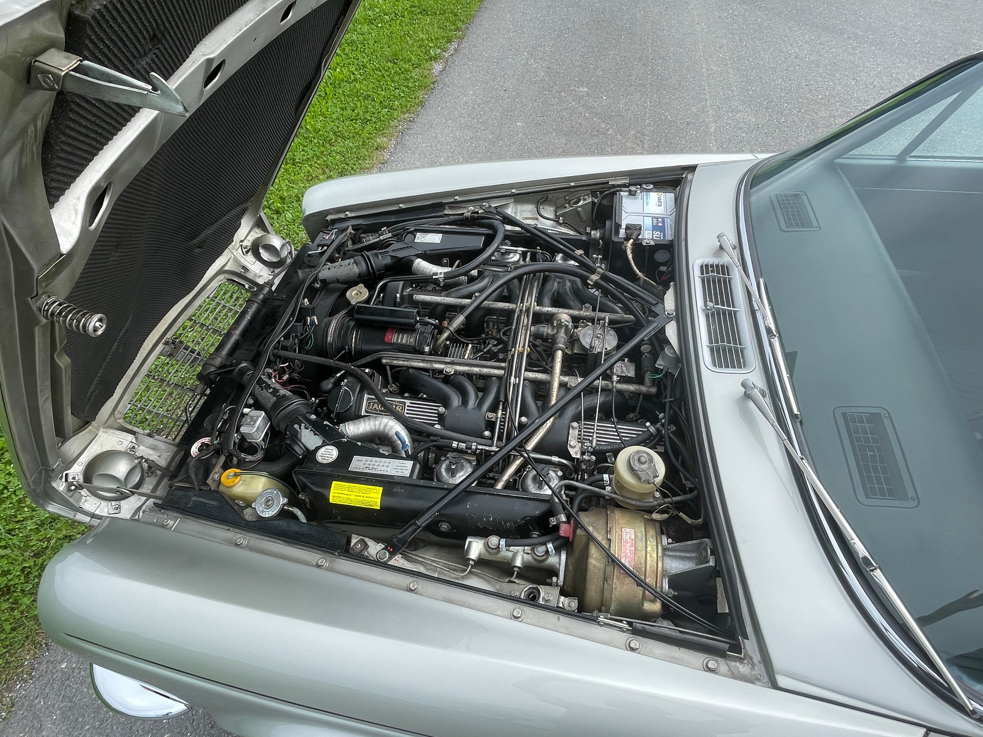 JAGUAR XJ12 L Serie 2 Limousine-image-13