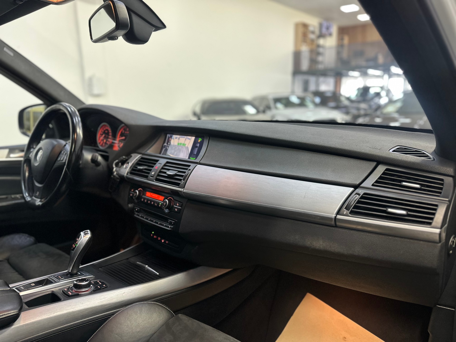 BMW X5 xDrive M50d Steptronic-image-11