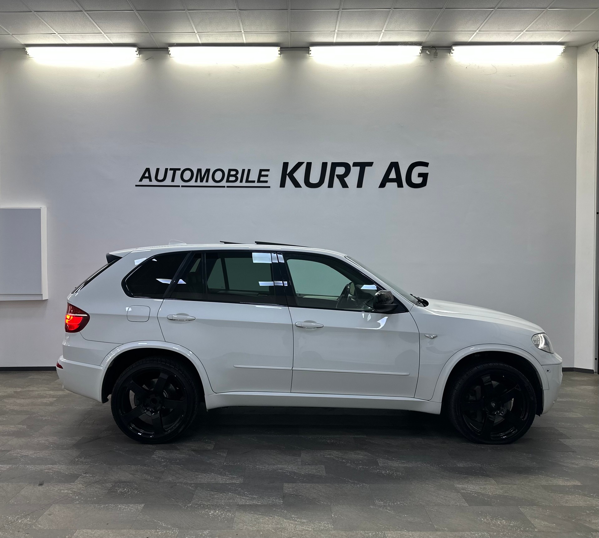 BMW X5 xDrive M50d Steptronic-image-5