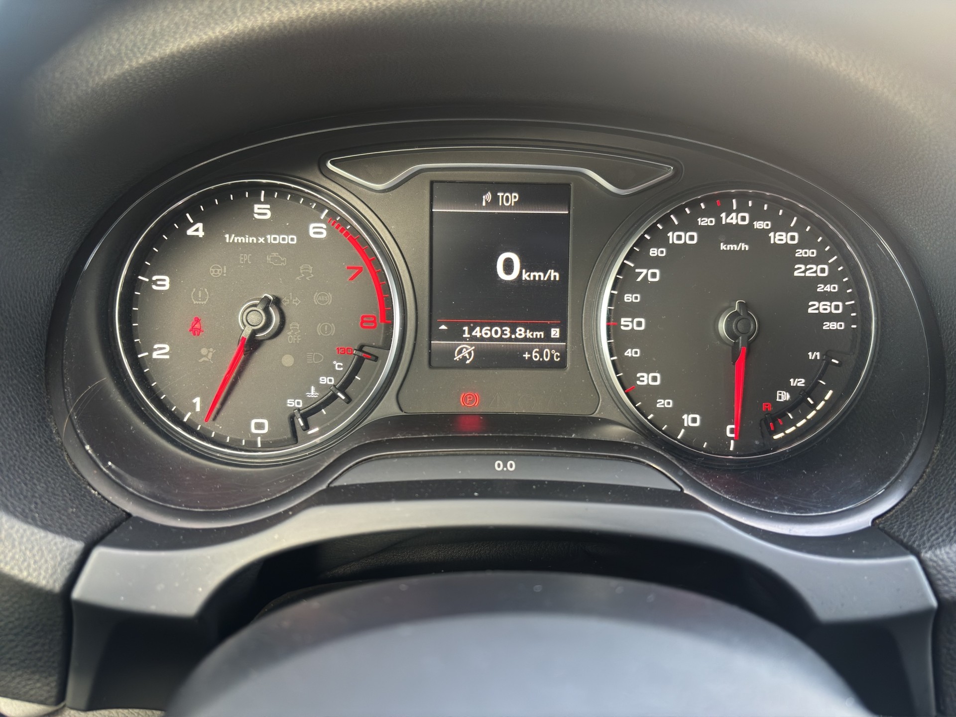 AUDI A3 Sportback 1.4 TFSI Ambition-image-5