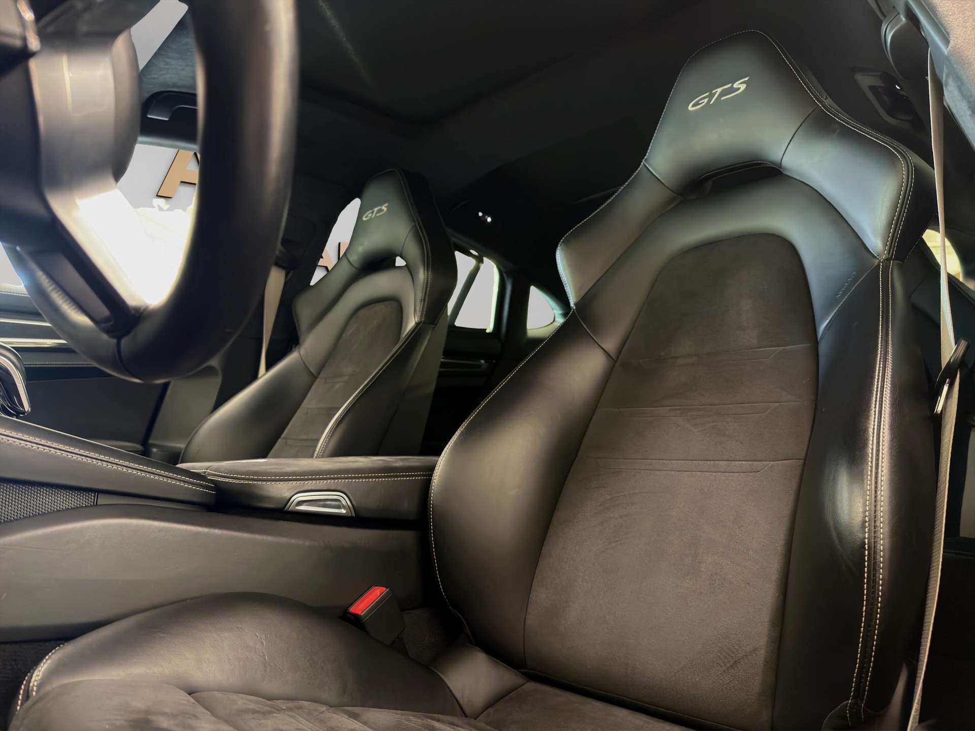 PORSCHE Panamera GTS PDK-image-13